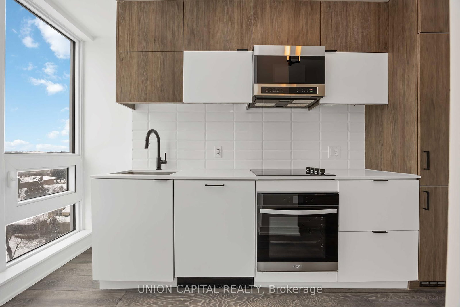 Photo 9 of Unit 511, 8888 Yonge St, Richmond Hill, South Richvale — HOMEH