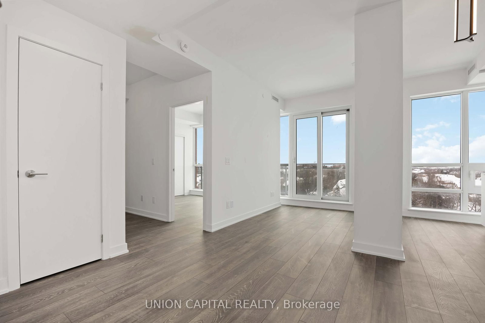 Photo 7 of Unit 511, 8888 Yonge St, Richmond Hill, South Richvale — HOMEH