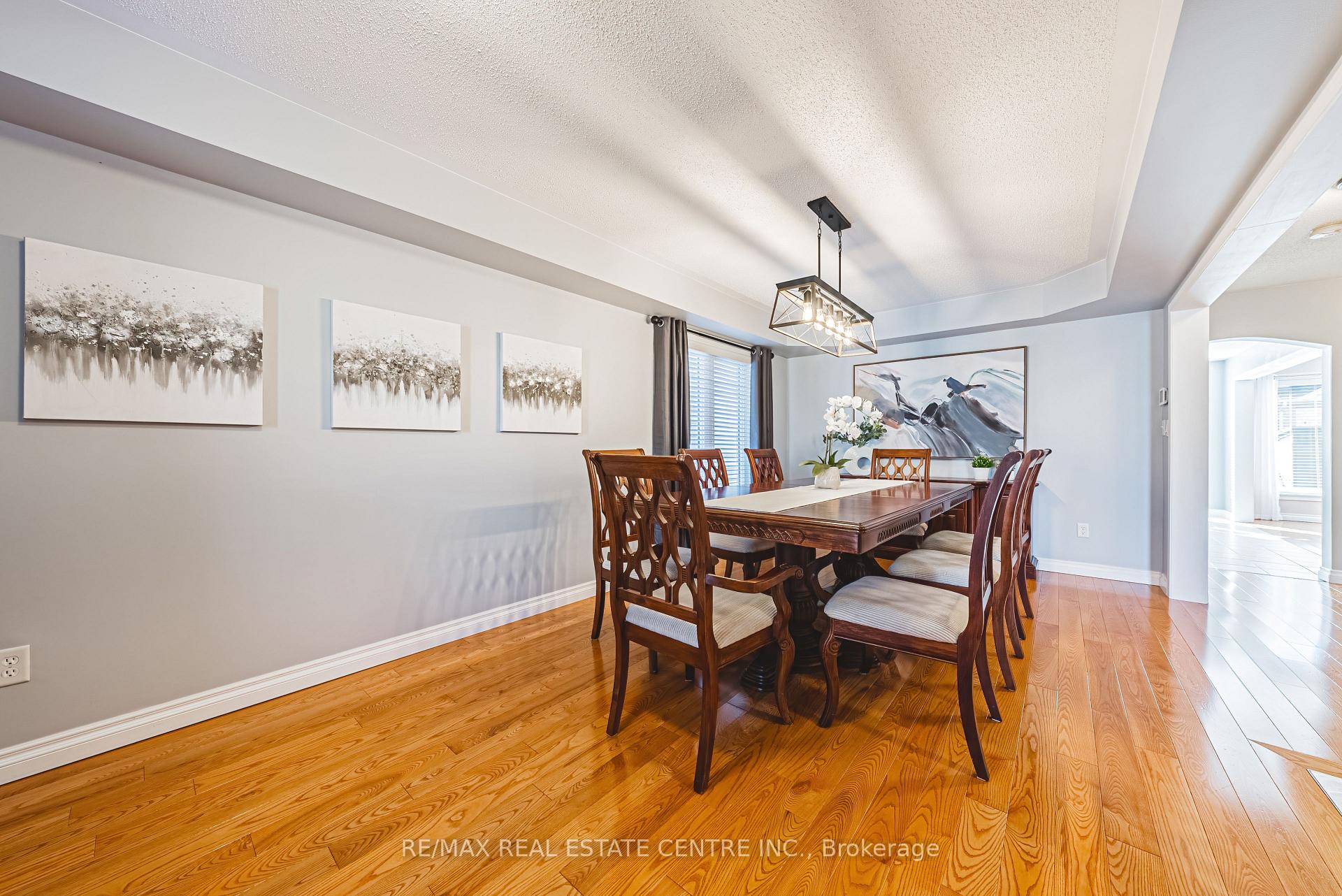 Photo 7 of 939 Mcduffe Crescent, Milton, Beaty — HOMEH