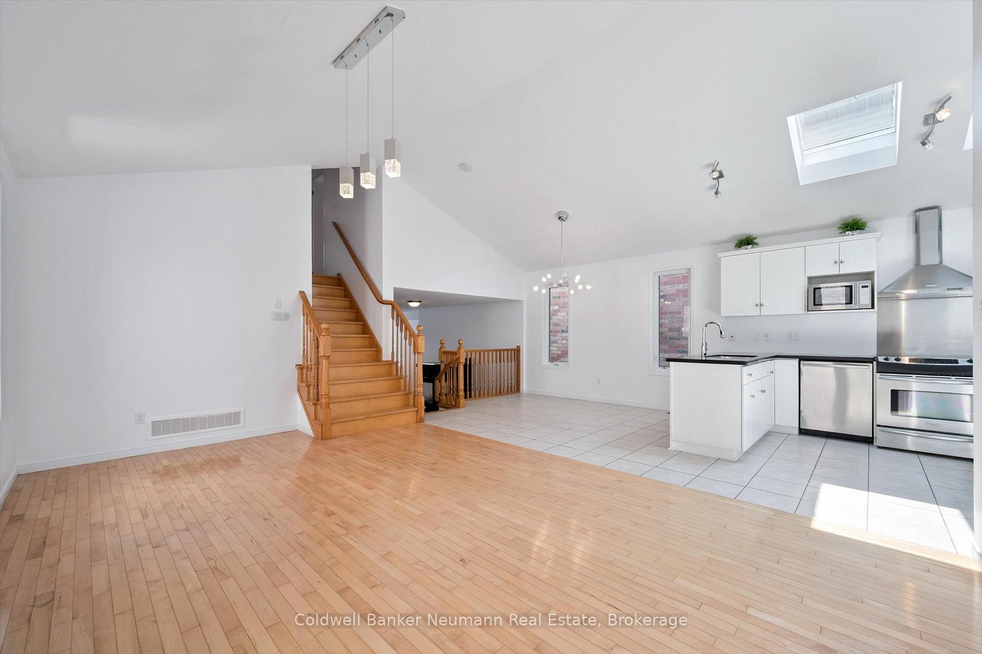 Photo 16 of 97 Wilton Road, Guelph, Victoria North — HOMEH