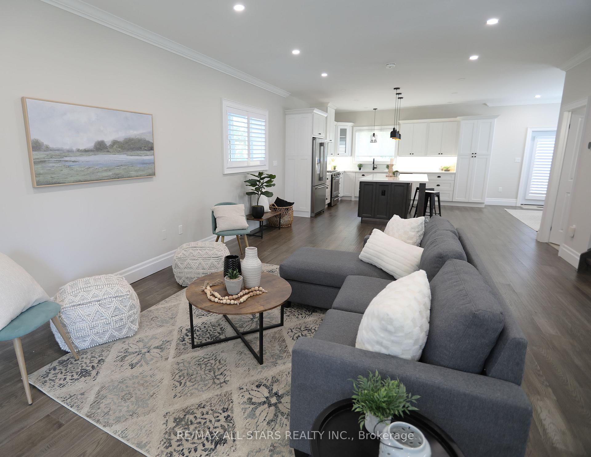 Photo 6 of 29 Patrick Drive, Aurora, Aurora Highlands — HOMEH