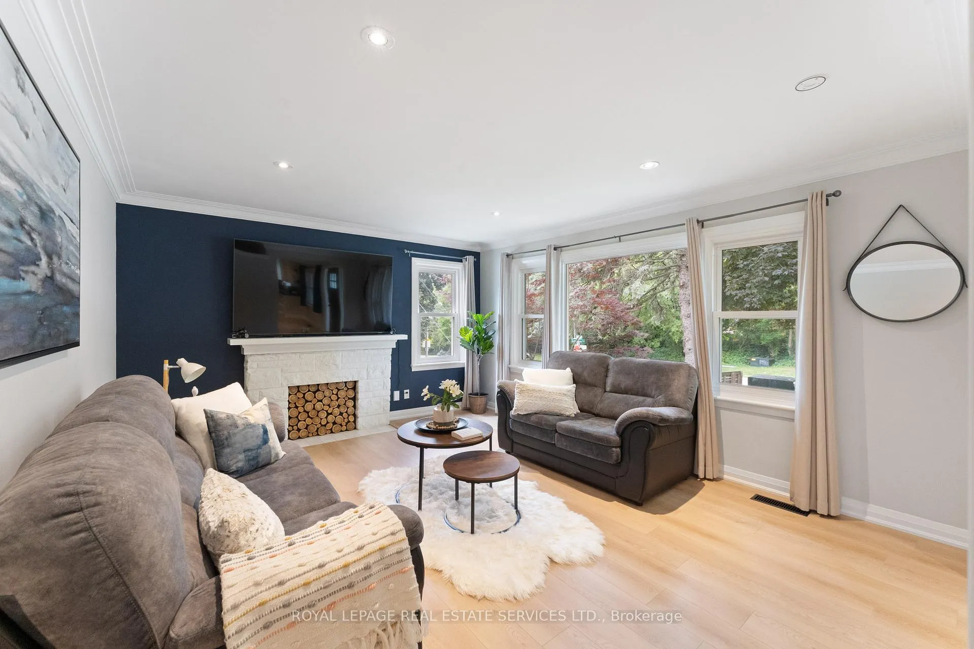 Photo 19 of 136 Mohawk Road, Hamilton, Ancaster — HOMEH