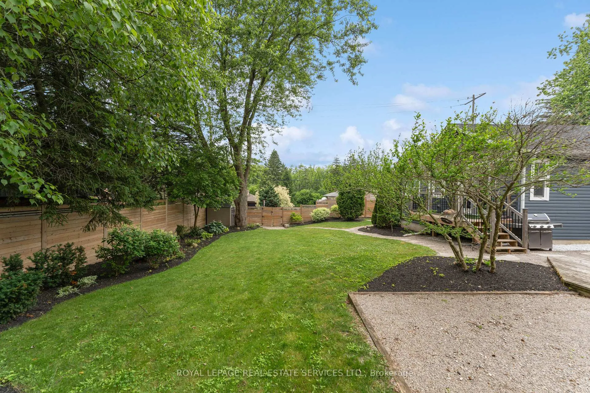 Photo 40 of 136 Mohawk Road, Hamilton, Ancaster — HOMEH