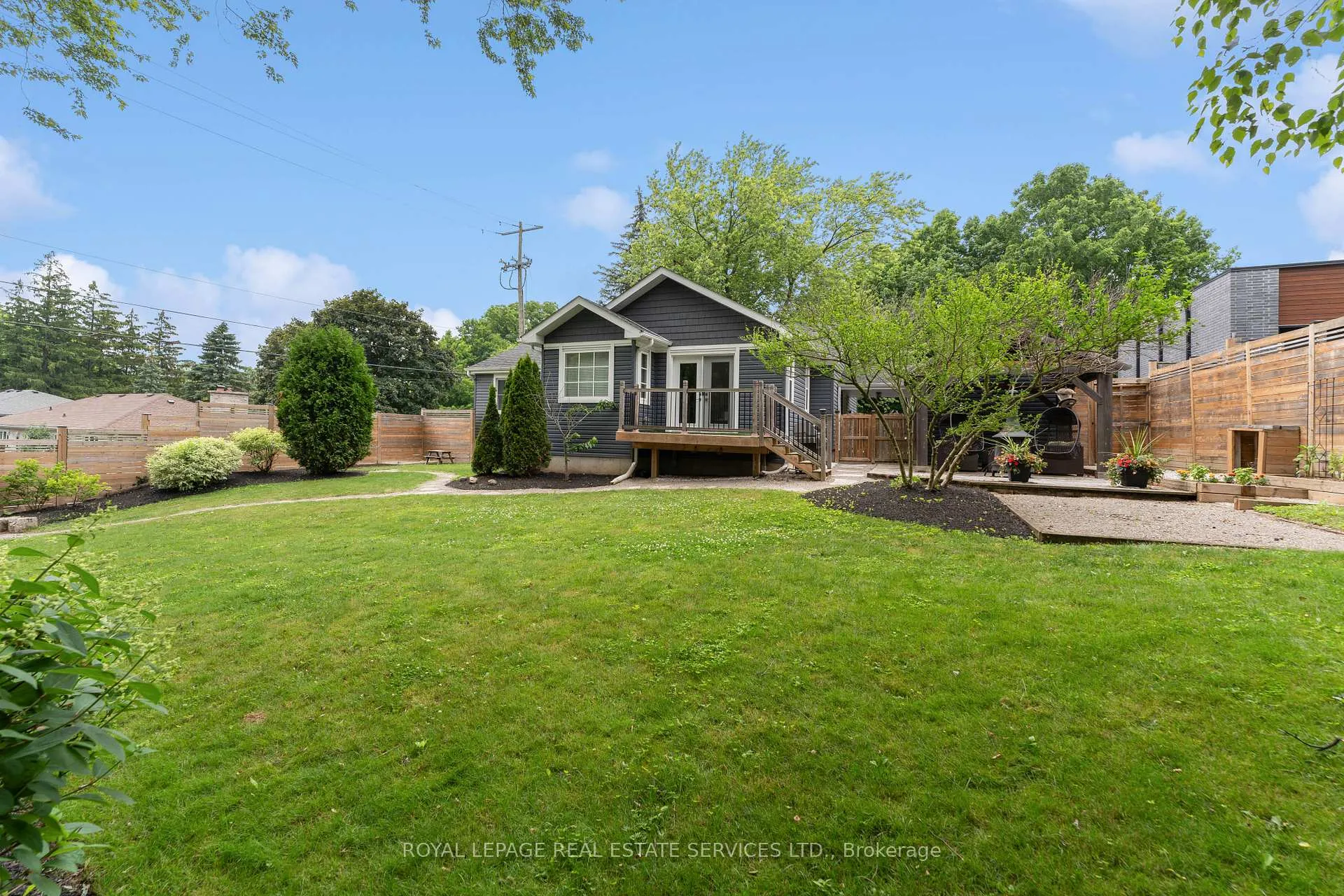 Photo 43 of 136 Mohawk Road, Hamilton, Ancaster — HOMEH