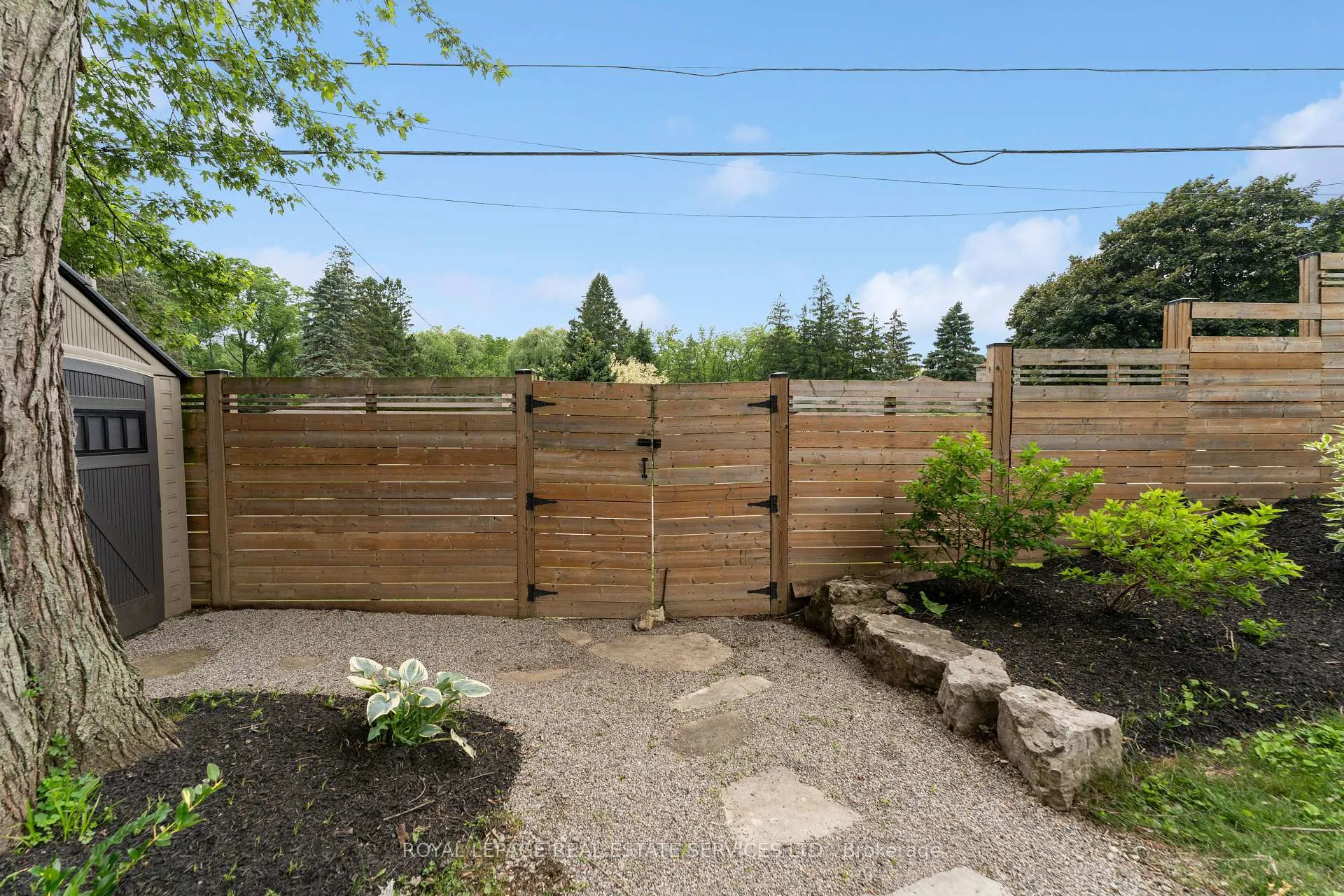 Photo 44 of 136 Mohawk Road, Hamilton, Ancaster — HOMEH
