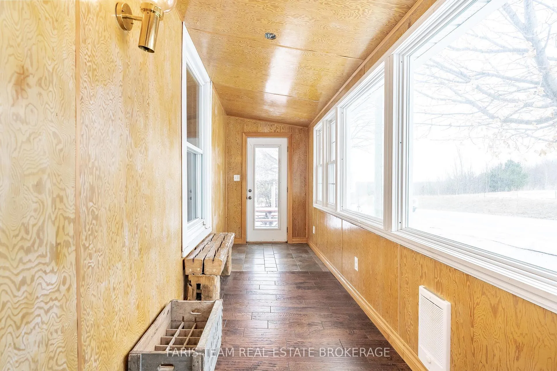 Photo 4 of 4047 Horseshoe Valley Road W, Springwater, Anten Mills — HOMEH