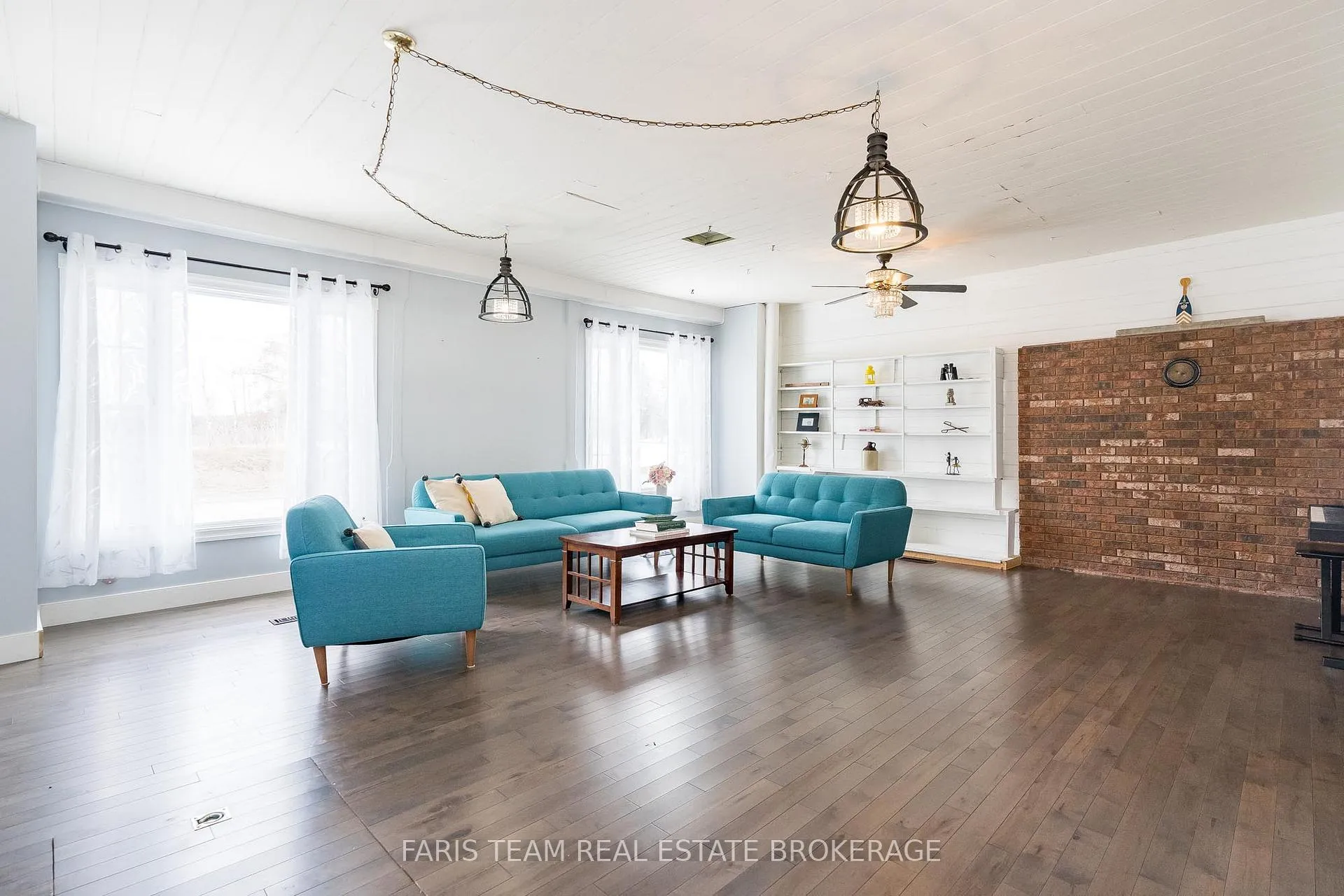 Photo 13 of 4047 Horseshoe Valley Road W, Springwater, Anten Mills — HOMEH