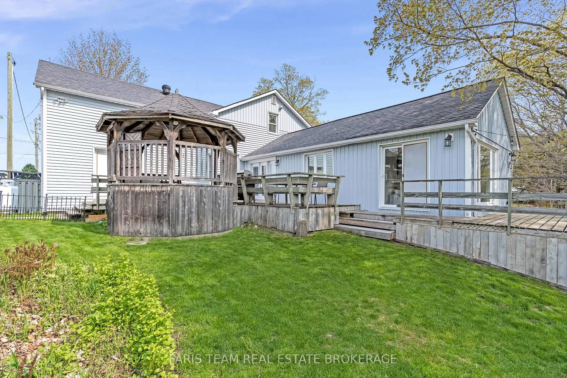 Photo 30 of 4047 Horseshoe Valley Road W, Springwater, Anten Mills — HOMEH