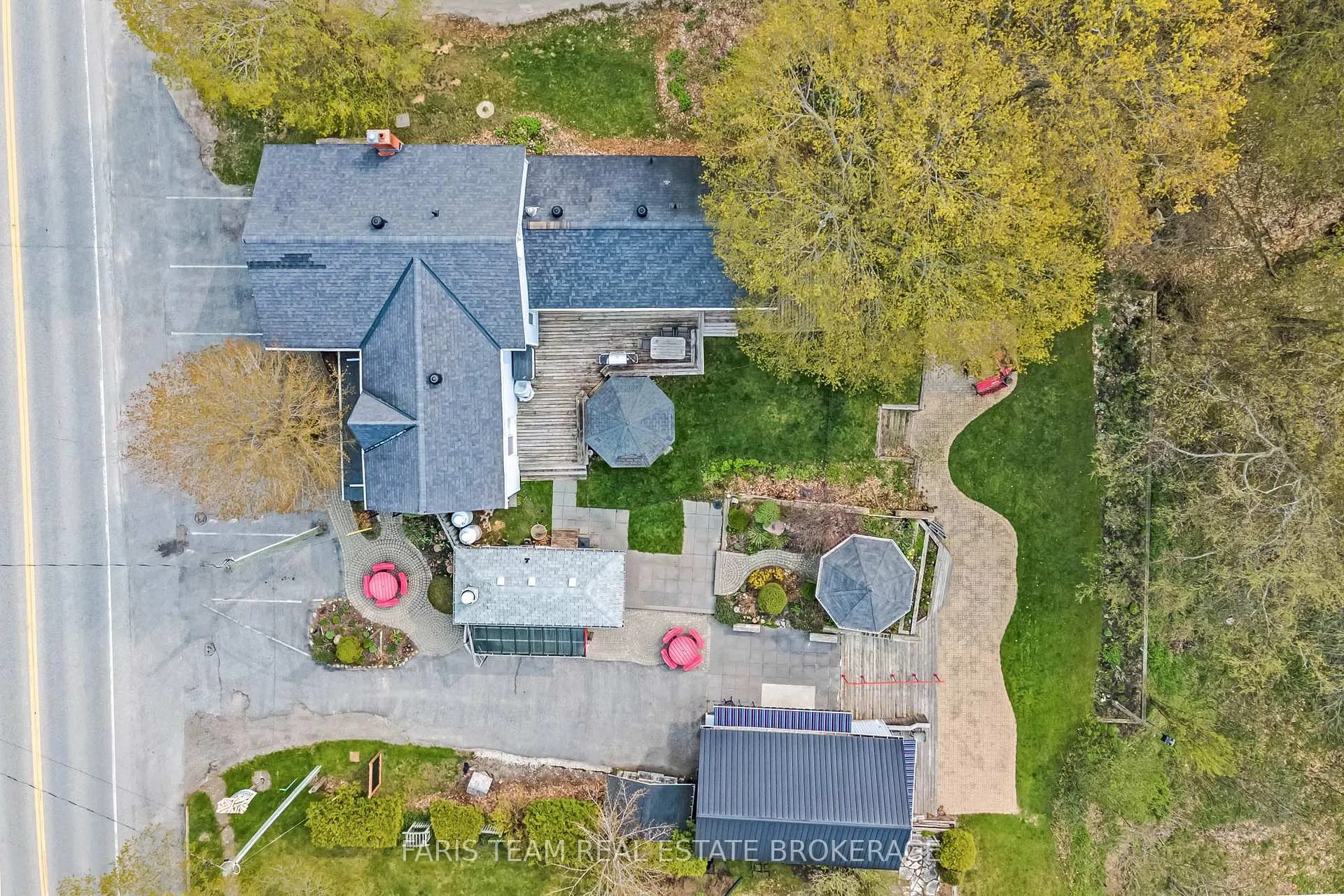 Photo 41 of 4047 Horseshoe Valley Road W, Springwater, Anten Mills — HOMEH