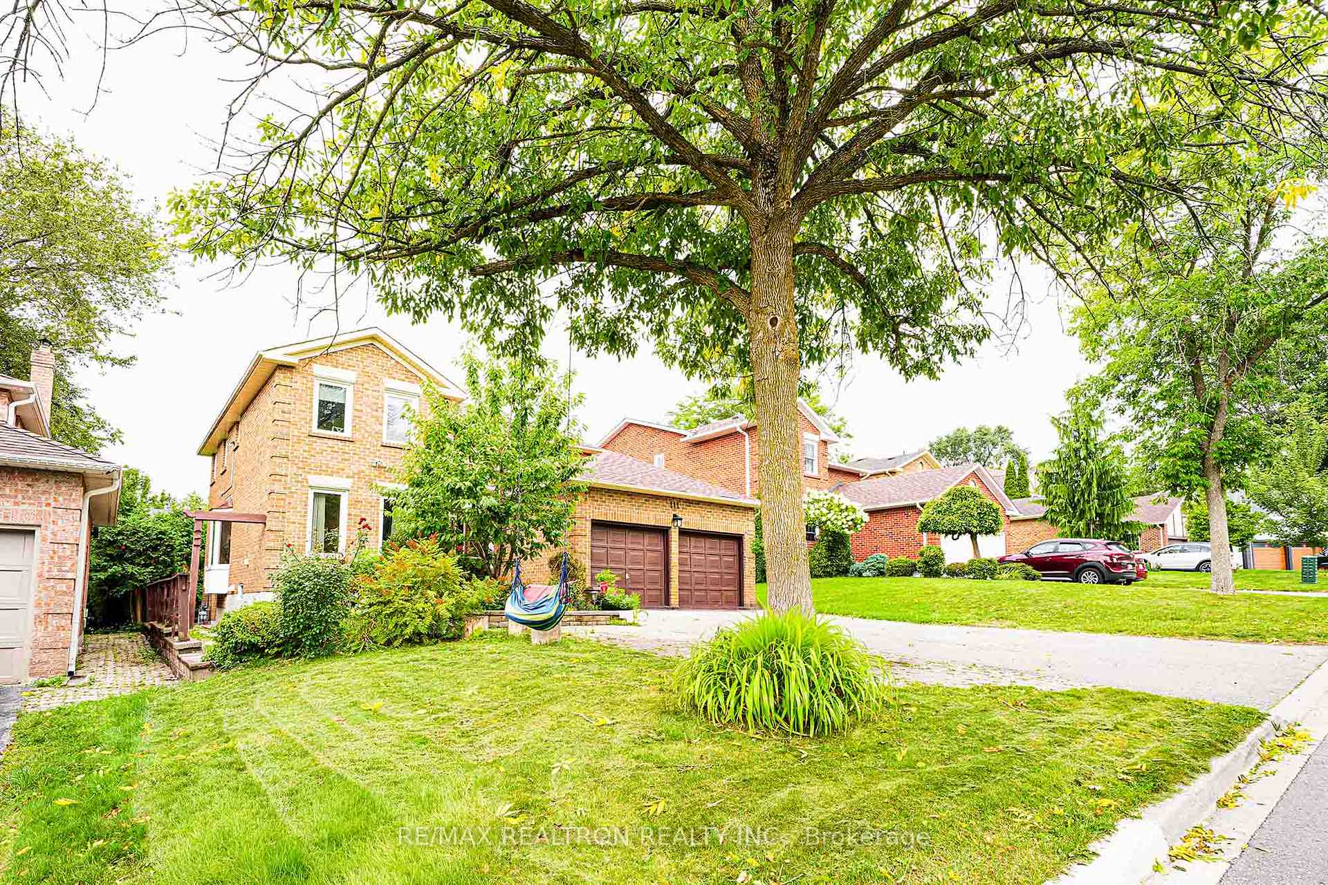 Photo 1 of 111 Devins Drive, Aurora, Aurora Heights — HOMEH