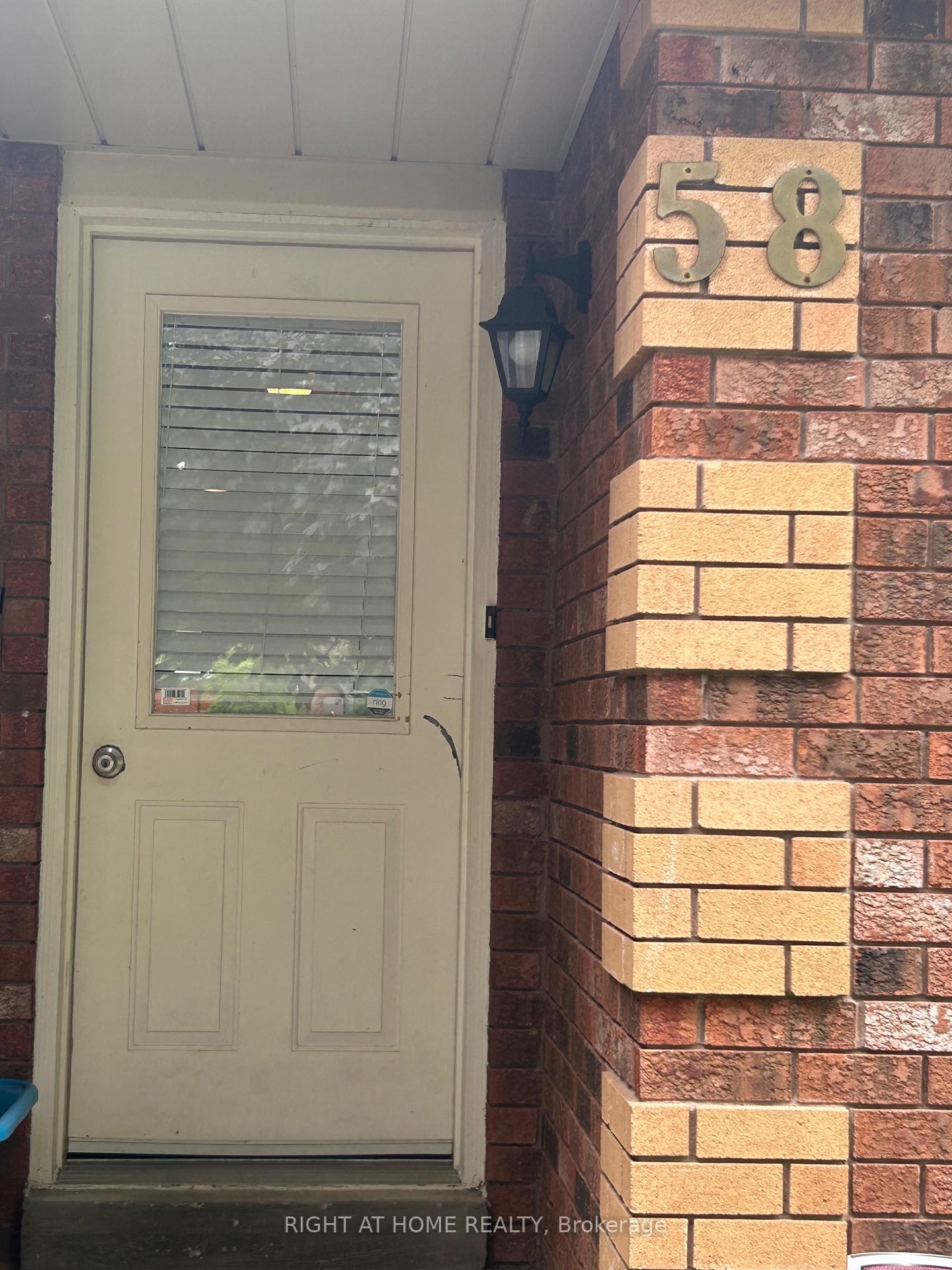 Photo 2 of Unit upper level, 58 Irwin Drive, Barrie, Northwest — HOMEH