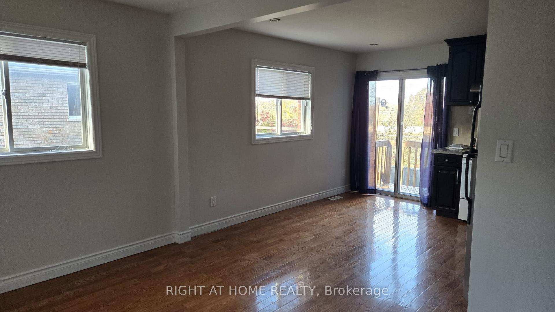 Photo 10 of Unit upper level, 58 Irwin Drive, Barrie, Northwest — HOMEH