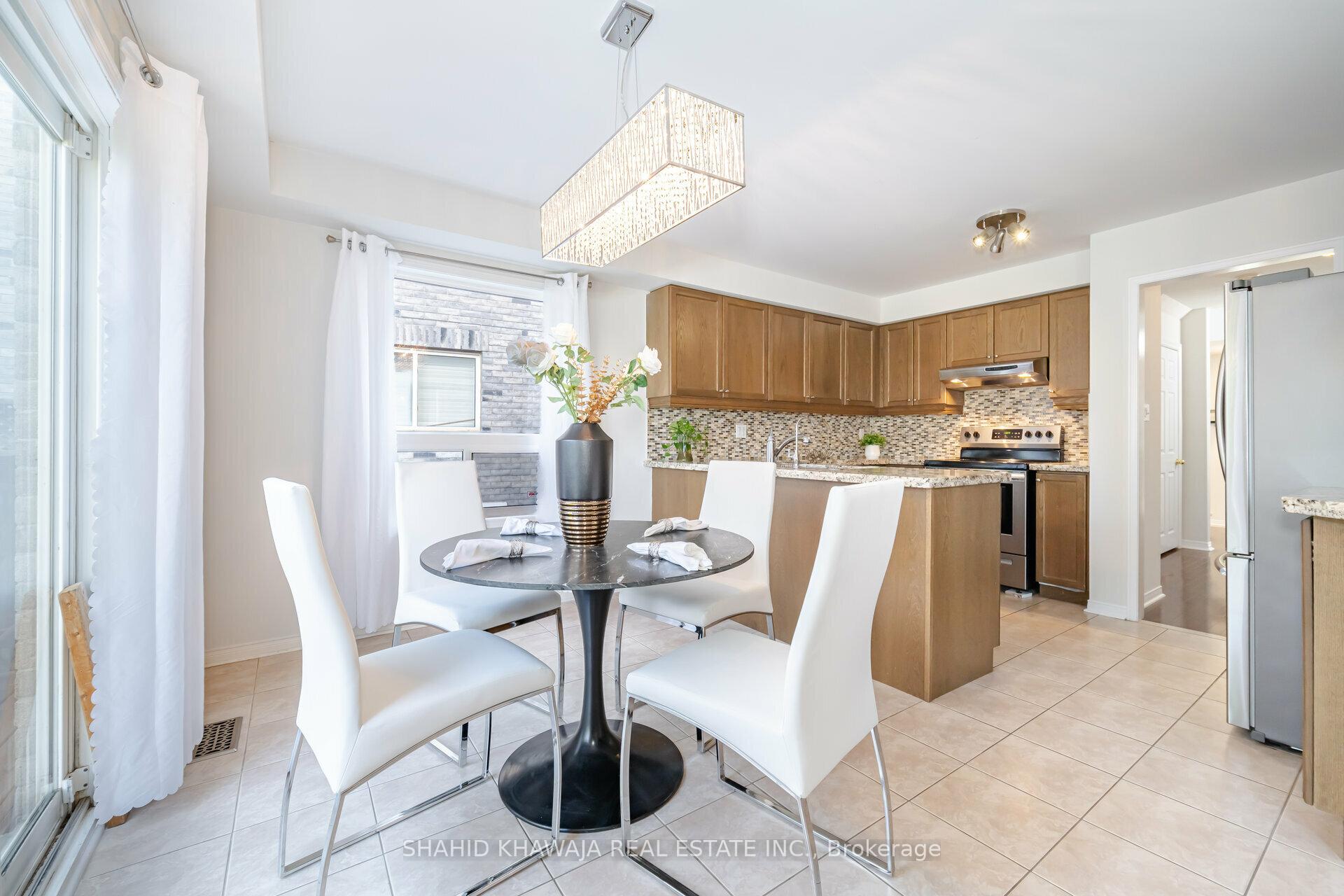 Photo 11 of 1016 Philbrook Drive, Milton, Coates — HOMEH
