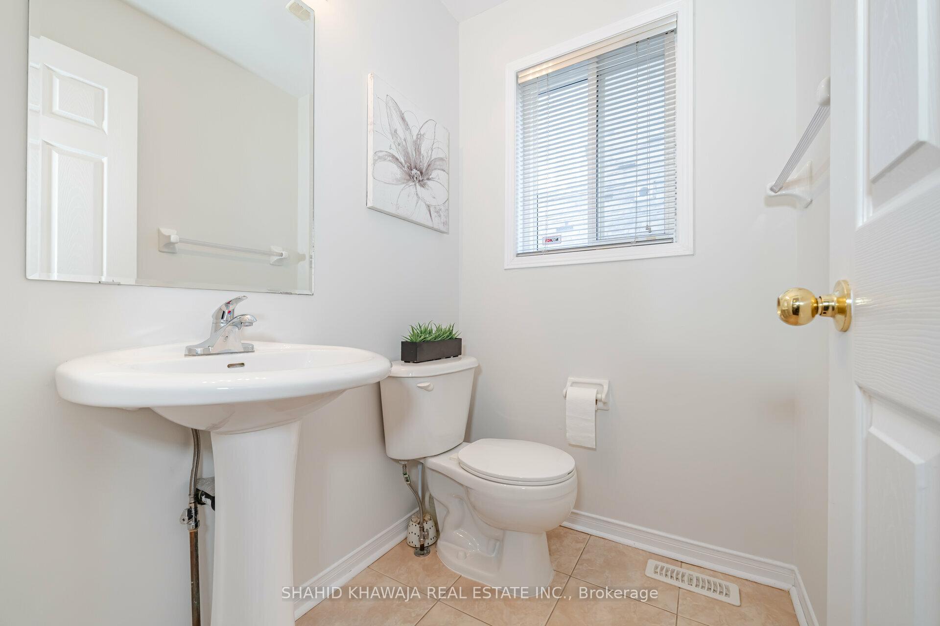 Photo 14 of 1016 Philbrook Drive, Milton, Coates — HOMEH