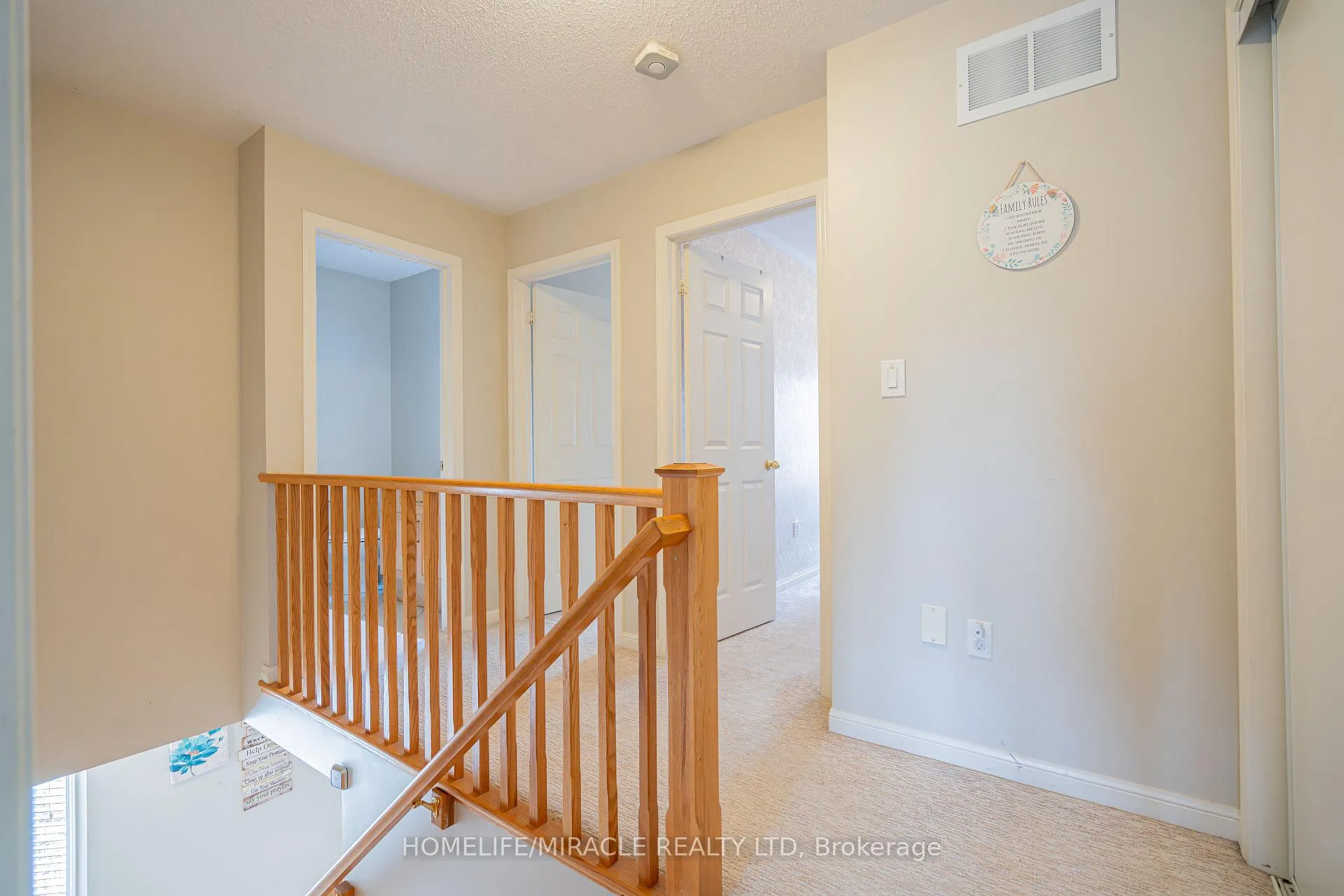 Photo 42 of 102 Decker Hollow Circle, Brampton, Credit Valley — HOMEH