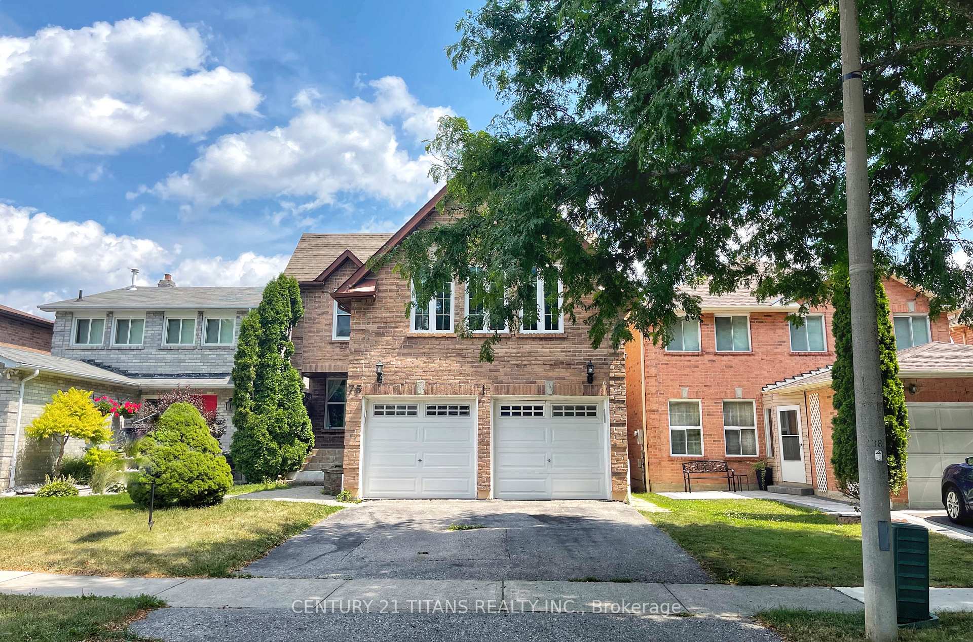 Photo 8 of 75 Daniels Crescent, Ajax, Central West — HOMEH