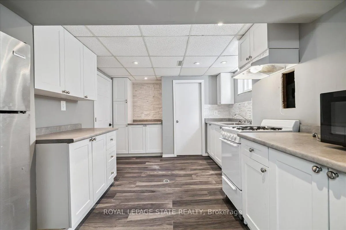 Photo 7 of 15 Purdy Crescent, Hamilton, Greeningdon — HOMEH