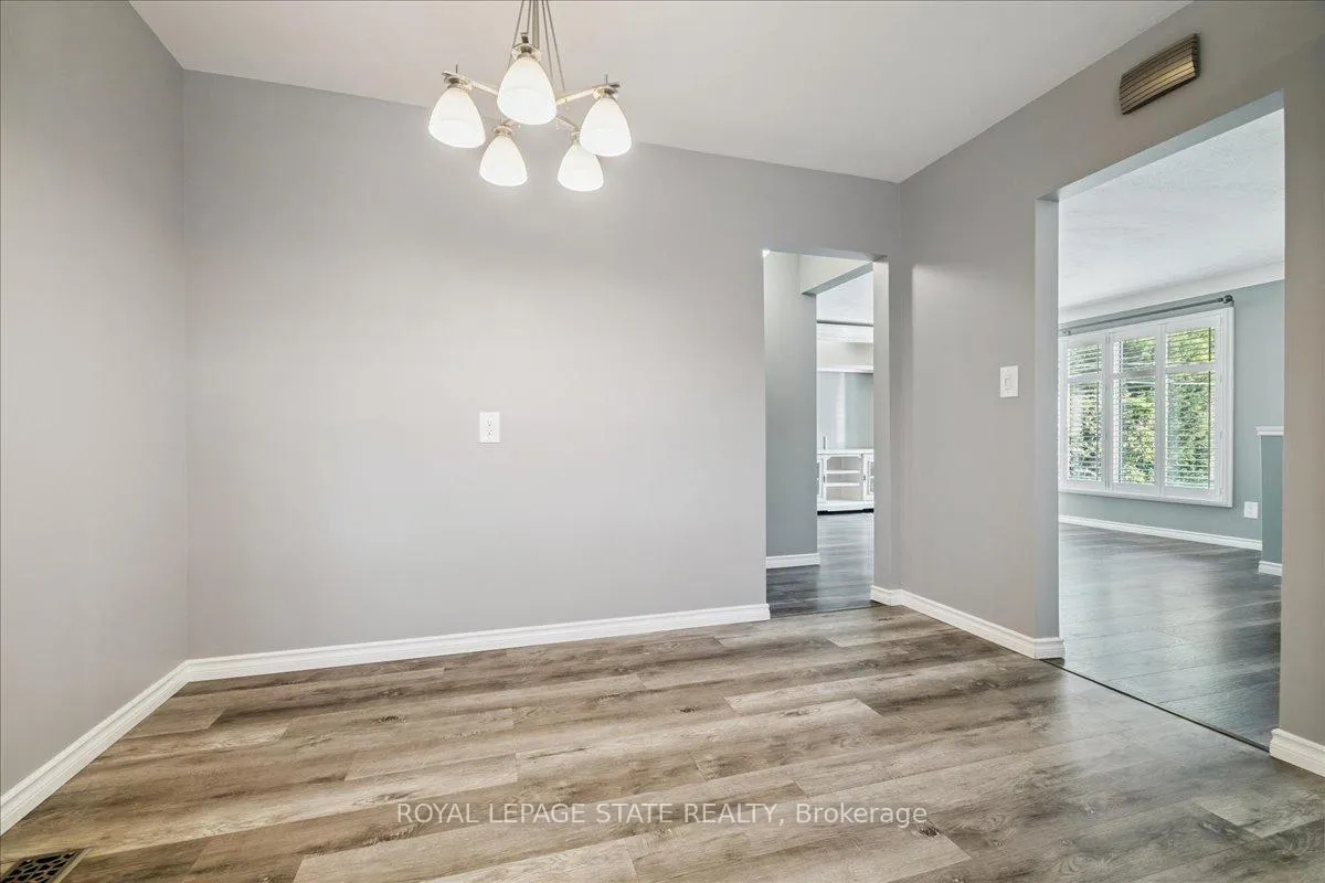 Photo 18 of 15 Purdy Crescent, Hamilton, Greeningdon — HOMEH
