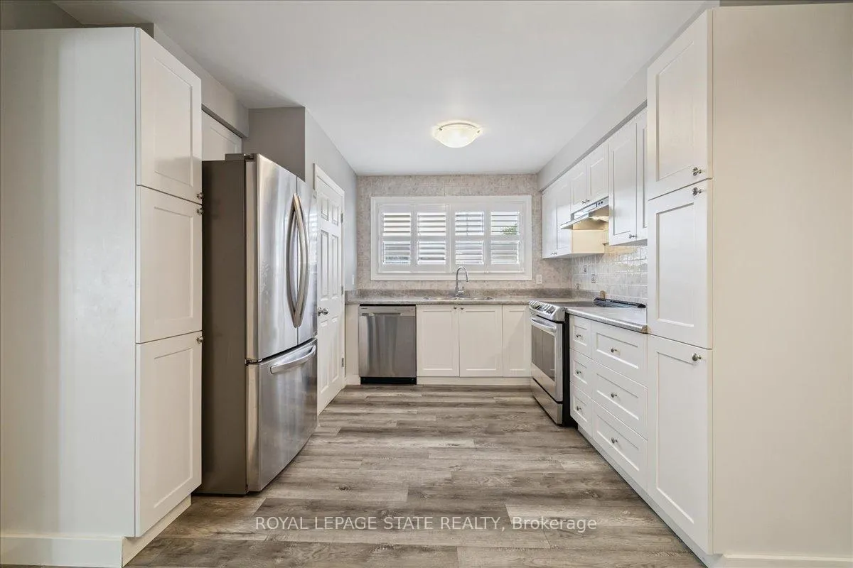 Photo 19 of 15 Purdy Crescent, Hamilton, Greeningdon — HOMEH