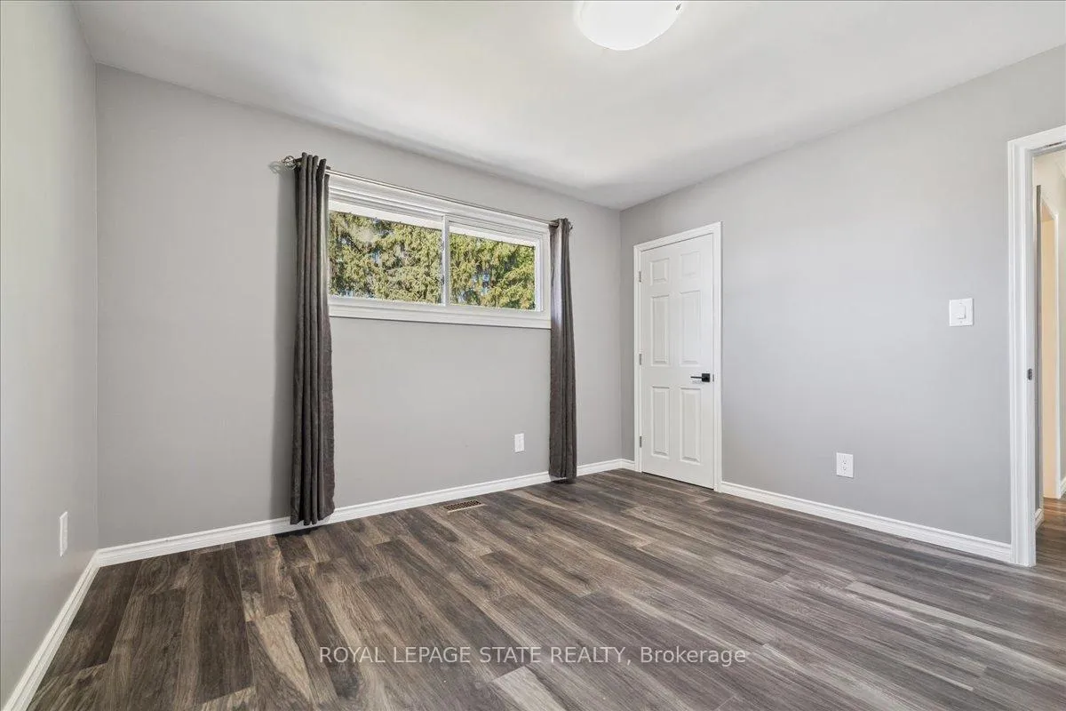 Photo 23 of 15 Purdy Crescent, Hamilton, Greeningdon — HOMEH