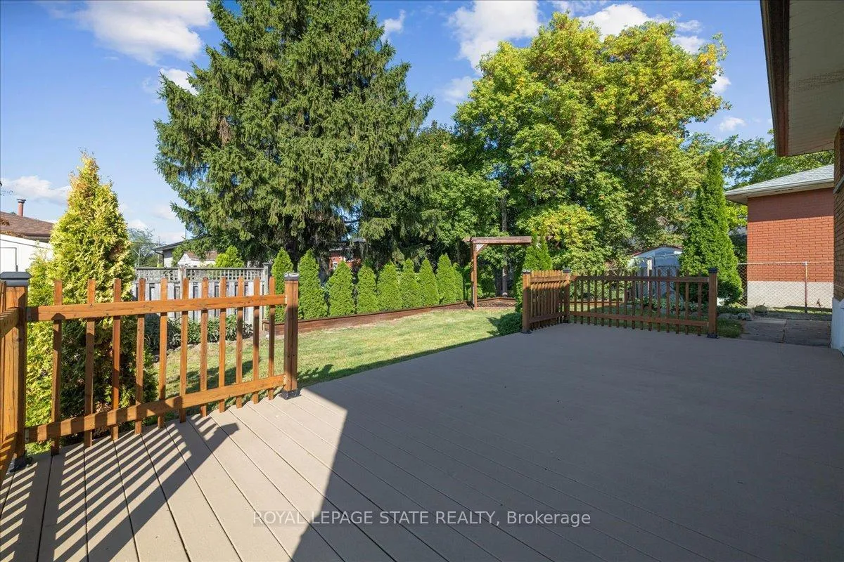 Photo 47 of 15 Purdy Crescent, Hamilton, Greeningdon — HOMEH