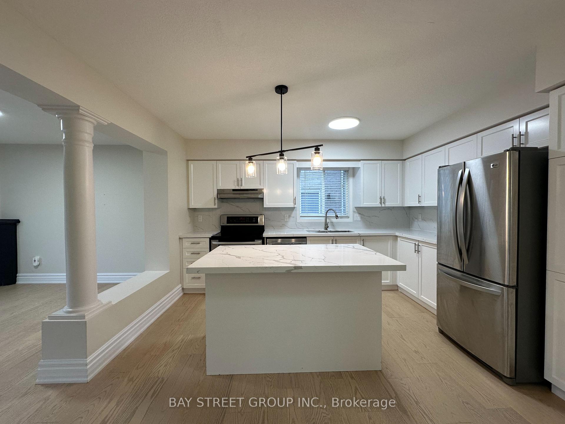 Photo 9 of 19 Silversmith Court, Guelph, Kortright West — HOMEH