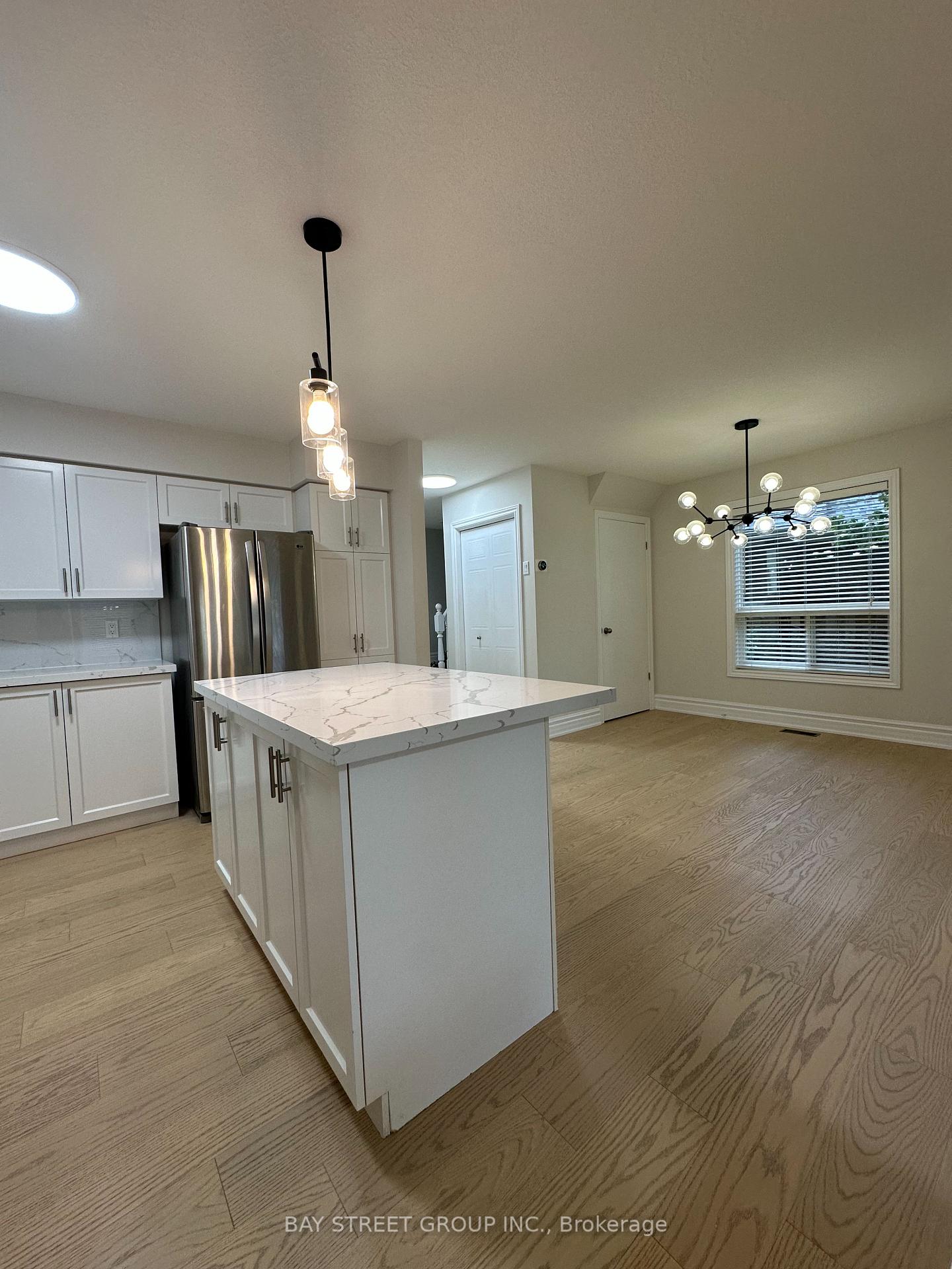 Photo 11 of 19 Silversmith Court, Guelph, Kortright West — HOMEH