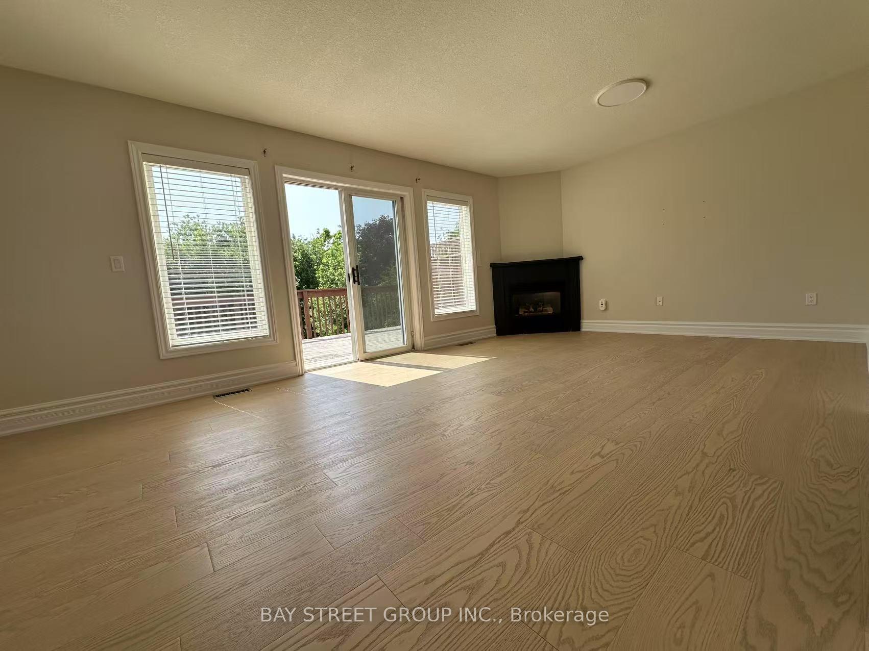 Photo 17 of 19 Silversmith Court, Guelph, Kortright West — HOMEH