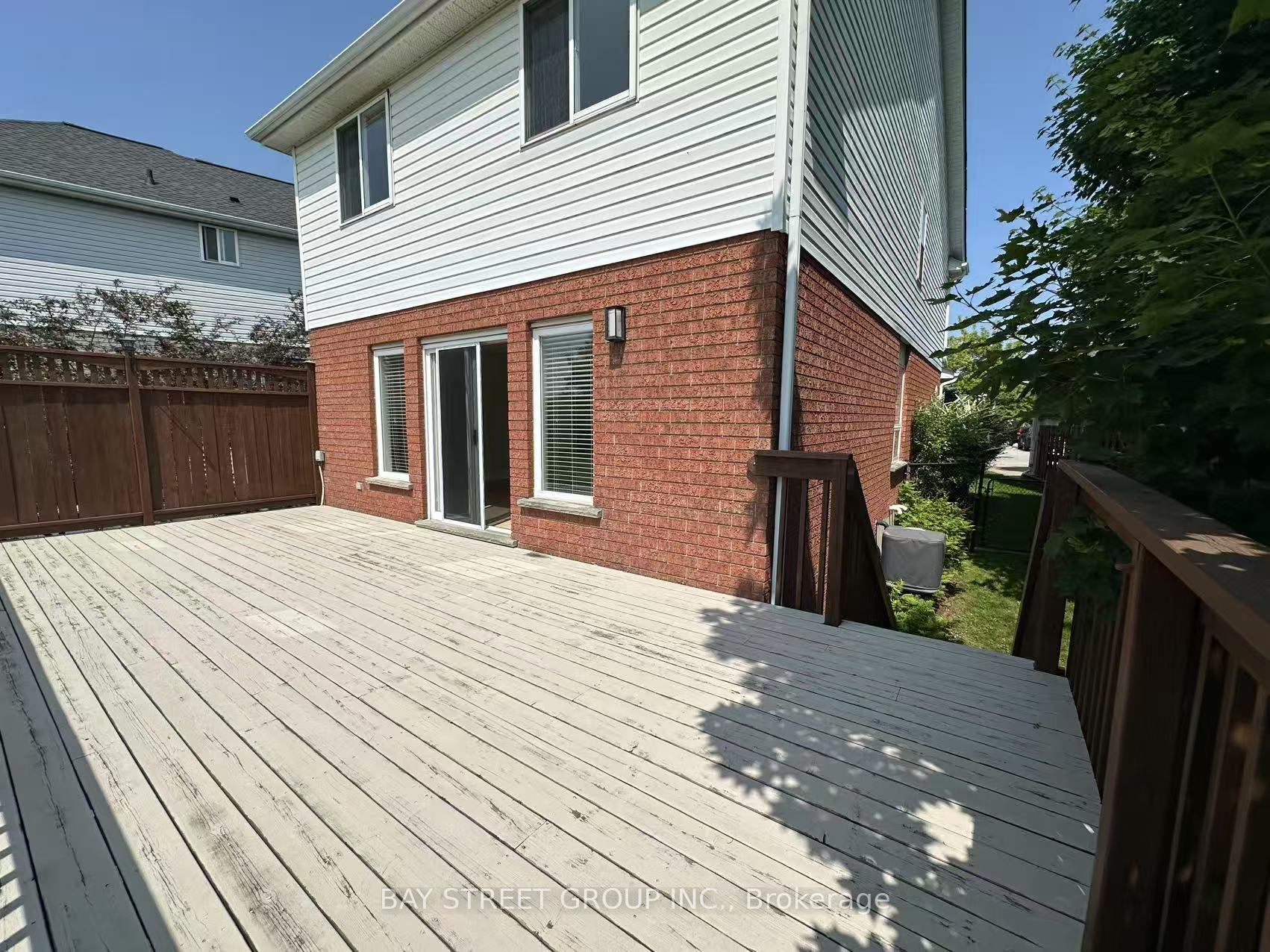 Photo 18 of 19 Silversmith Court, Guelph, Kortright West — HOMEH