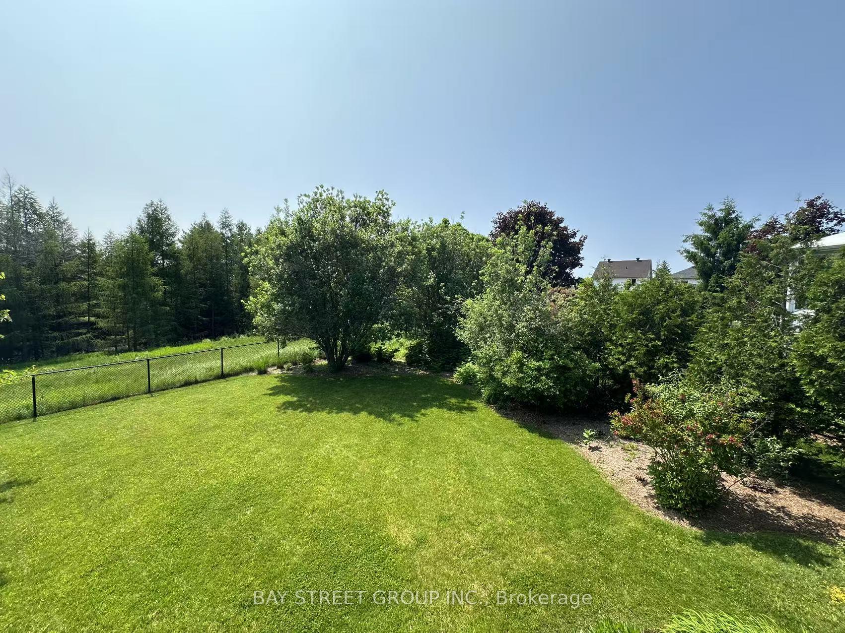Photo 23 of 19 Silversmith Court, Guelph, Kortright West — HOMEH