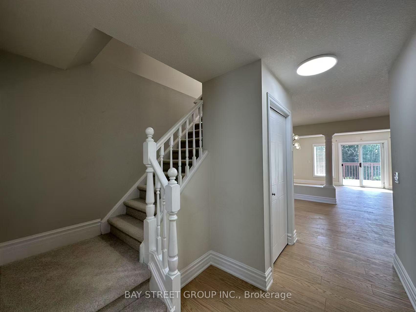 Photo 24 of 19 Silversmith Court, Guelph, Kortright West — HOMEH
