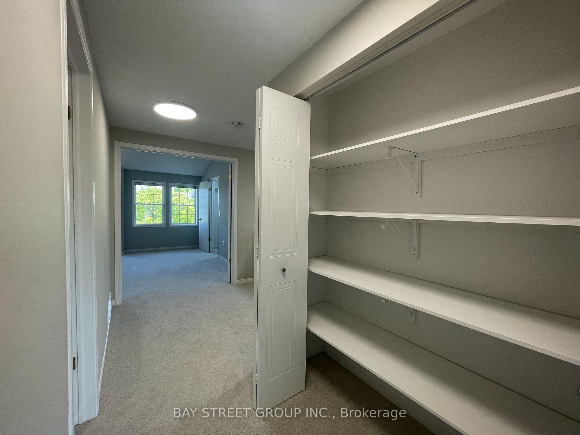Photo 31 of 19 Silversmith Court, Guelph, Kortright West — HOMEH