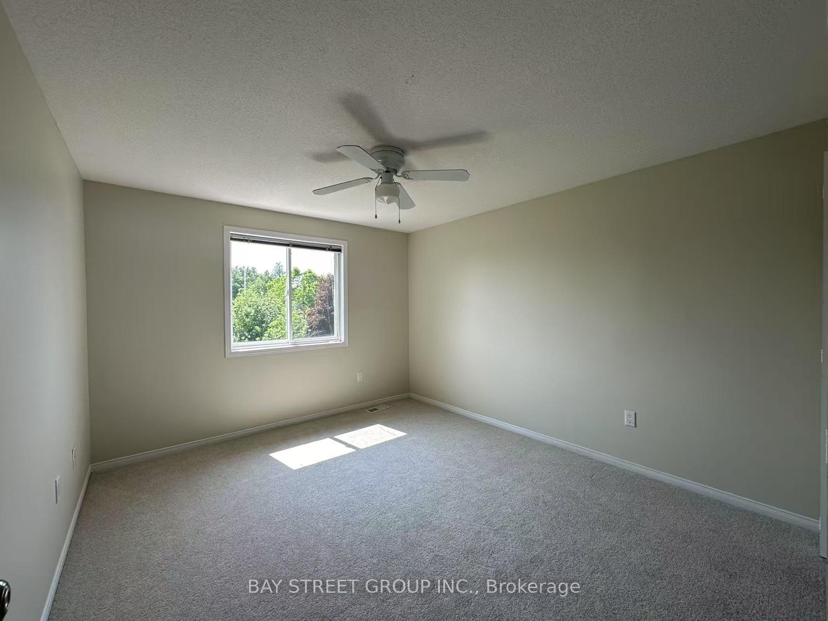 Photo 33 of 19 Silversmith Court, Guelph, Kortright West — HOMEH
