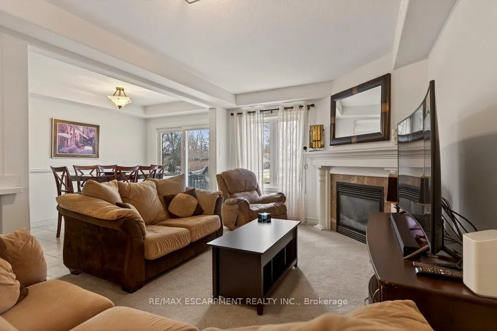 Photo 6 of 105 Donald Bell Drive, Hamilton, Binbrook — HOMEH