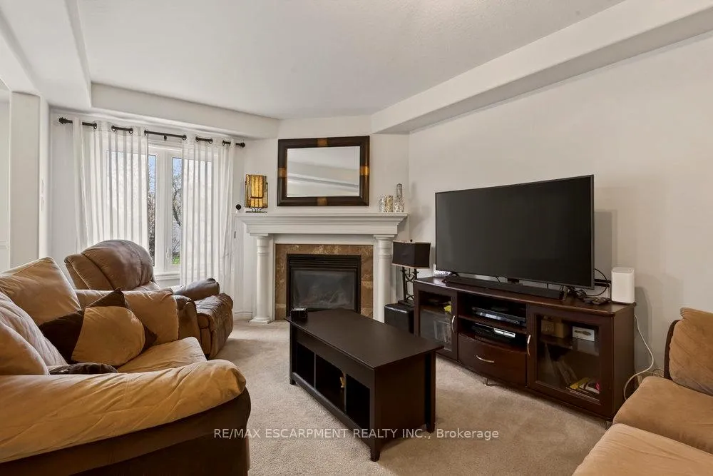 Photo 7 of 105 Donald Bell Drive, Hamilton, Binbrook — HOMEH