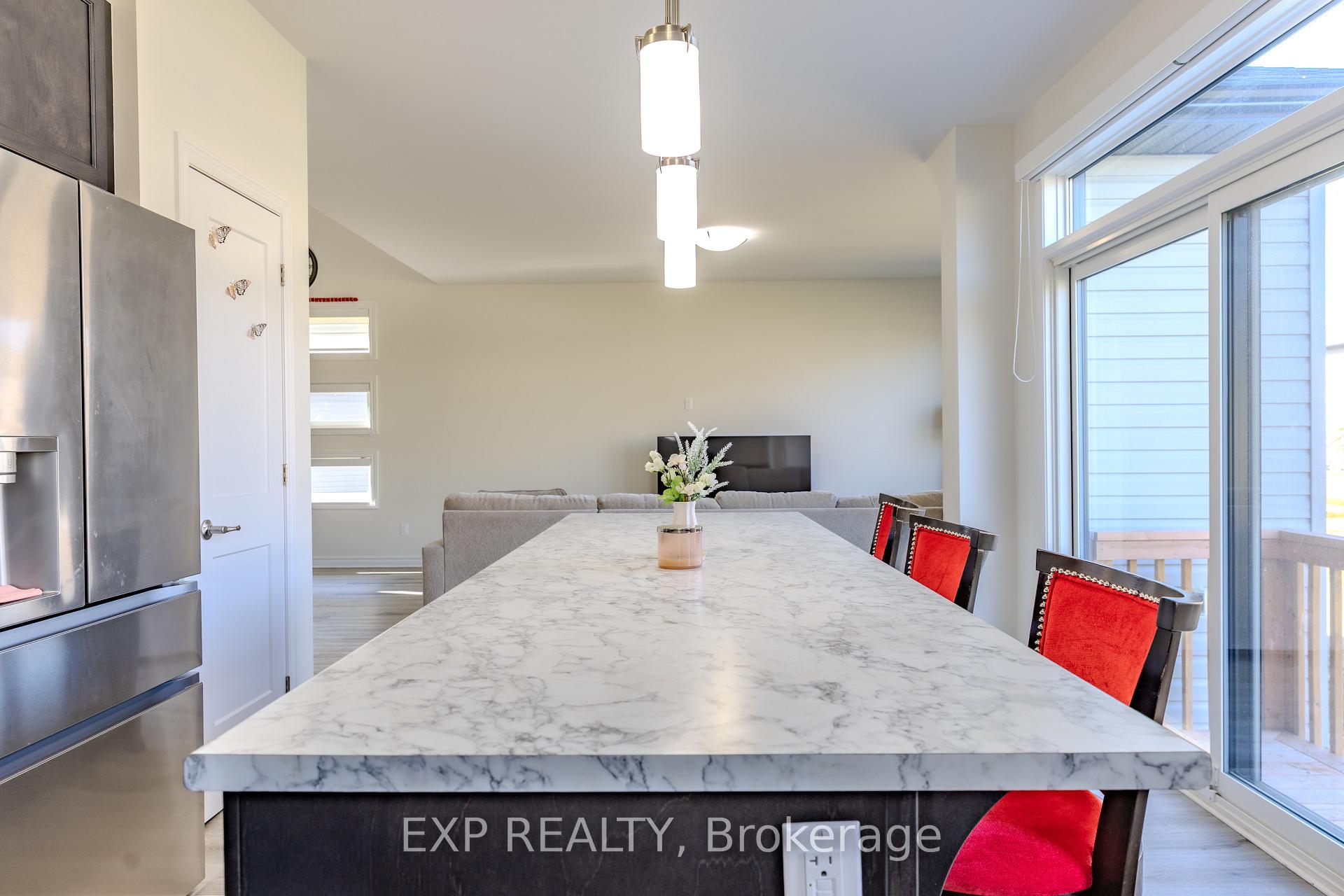 Photo 11 of 45 Dowdall Circle, Carleton Place — HOMEH