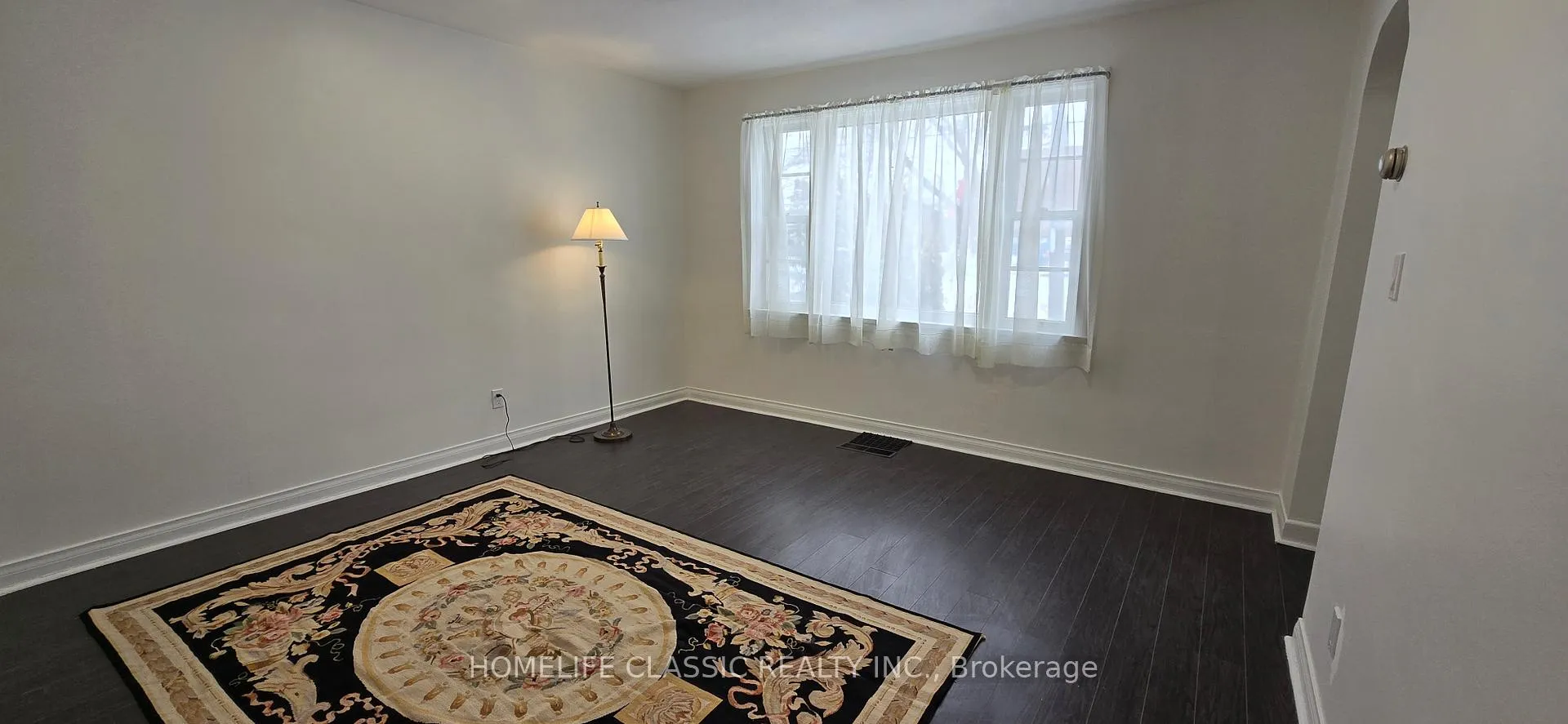 Photo 2 of 589 St Germain Avenue, Toronto, Bedford Park-Nortown — HOMEH
