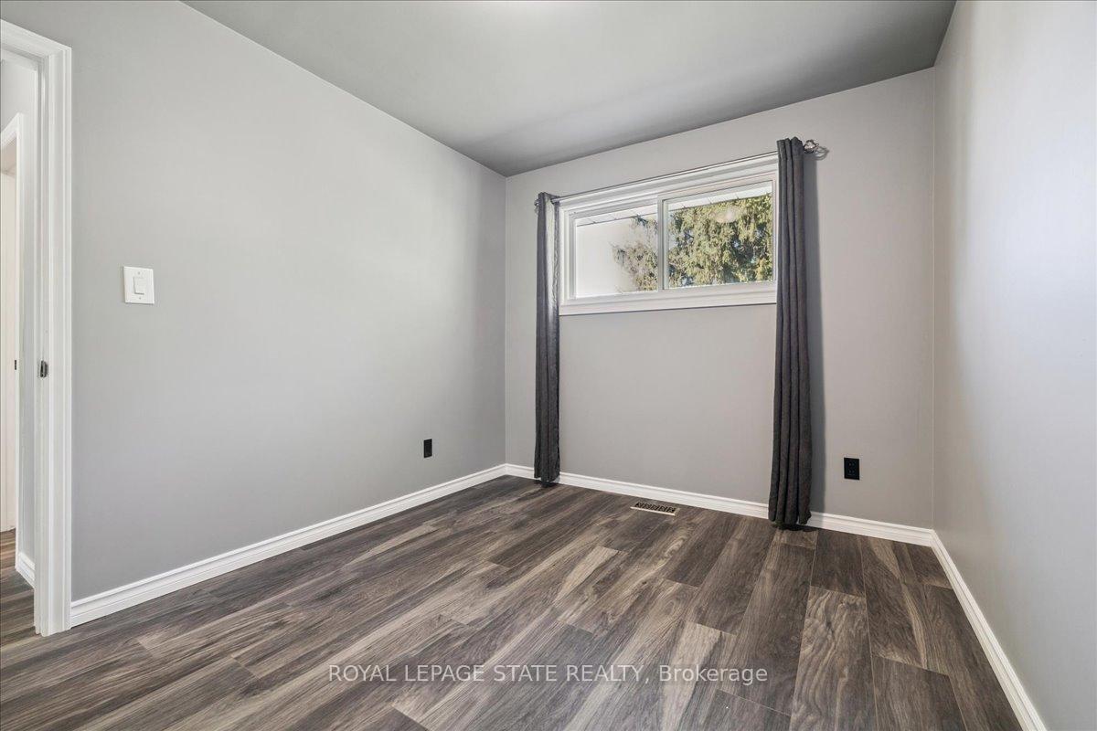 Photo 25 of 15 Purdy Crescent, Hamilton, Greeningdon — HOMEH