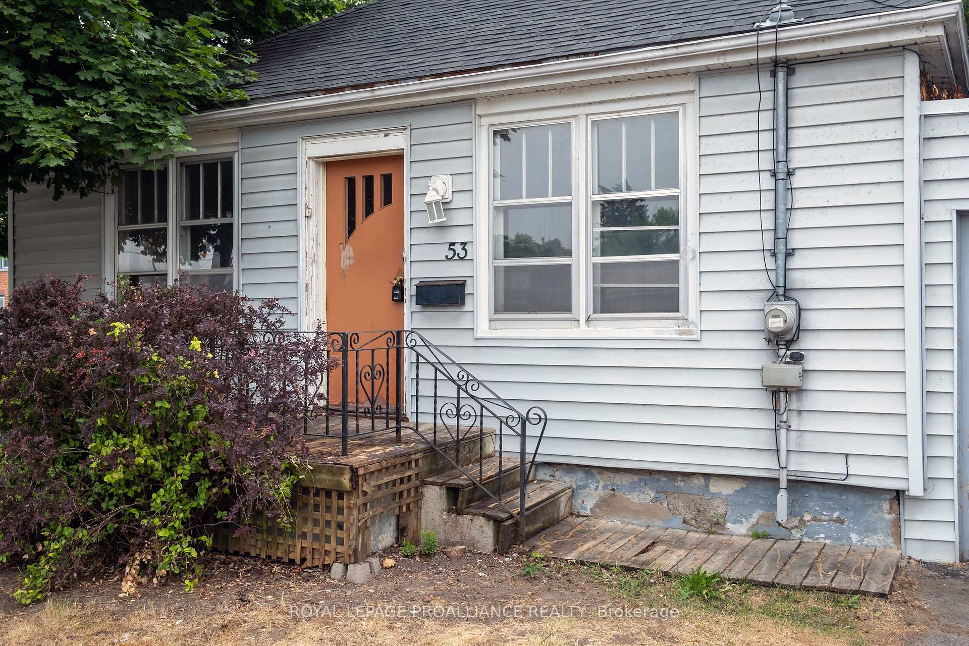 Photo 3 of 53 Moira Street W, Belleville, Belleville Ward — HOMEH