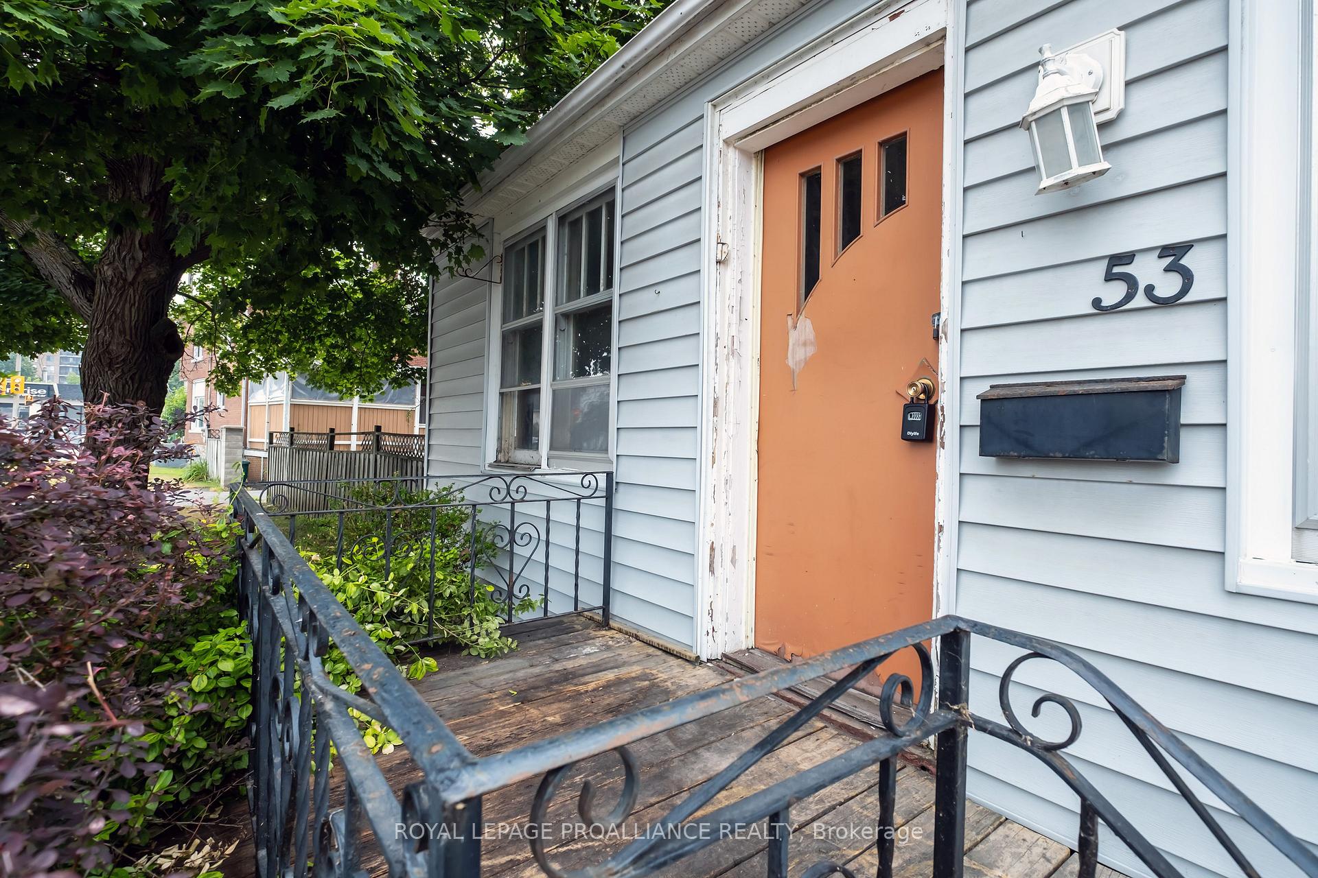 Photo 4 of 53 Moira Street W, Belleville, Belleville Ward — HOMEH