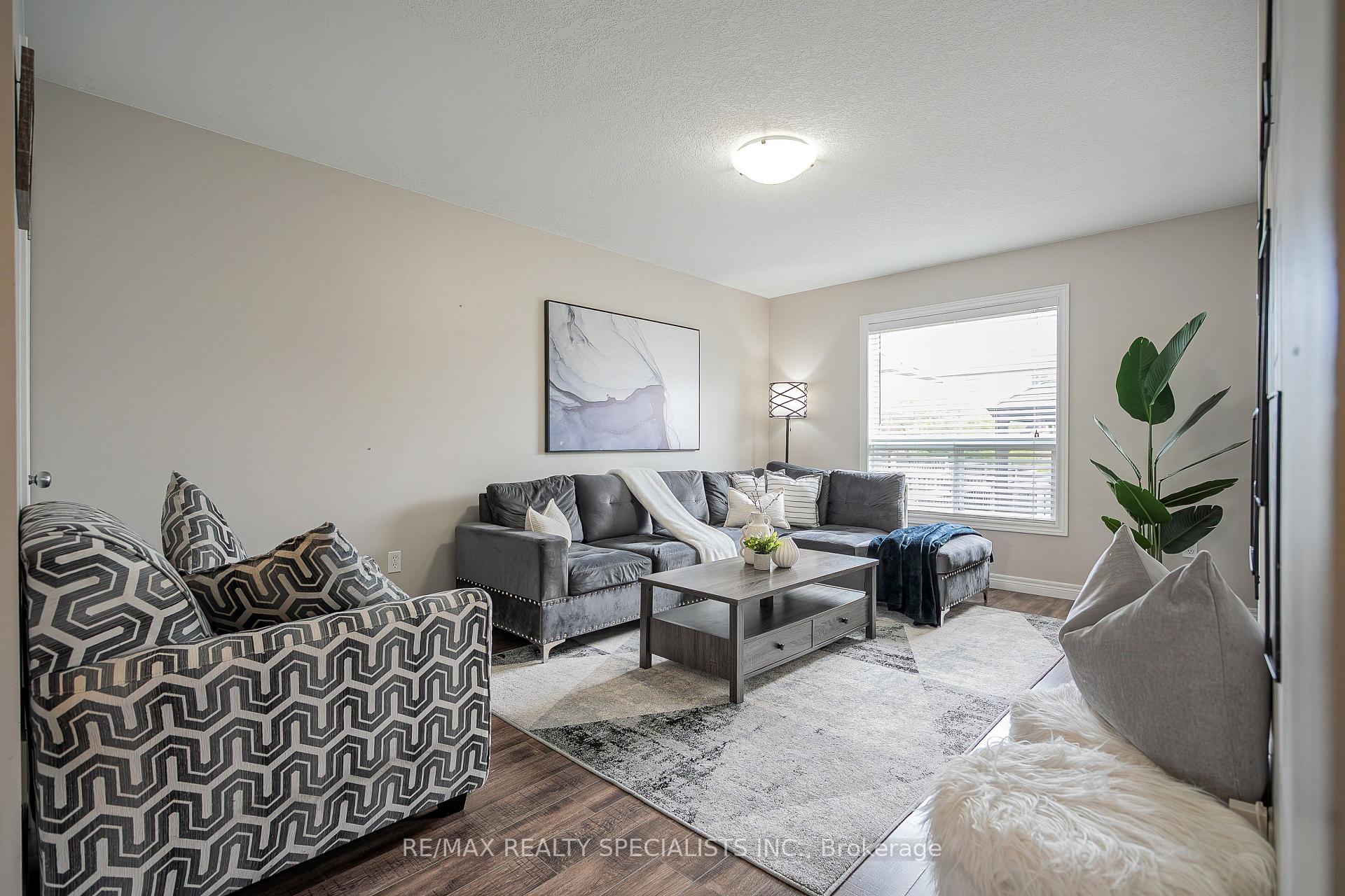 Photo 7 of 21 Henderson Drive, Guelph, Grange Road — HOMEH
