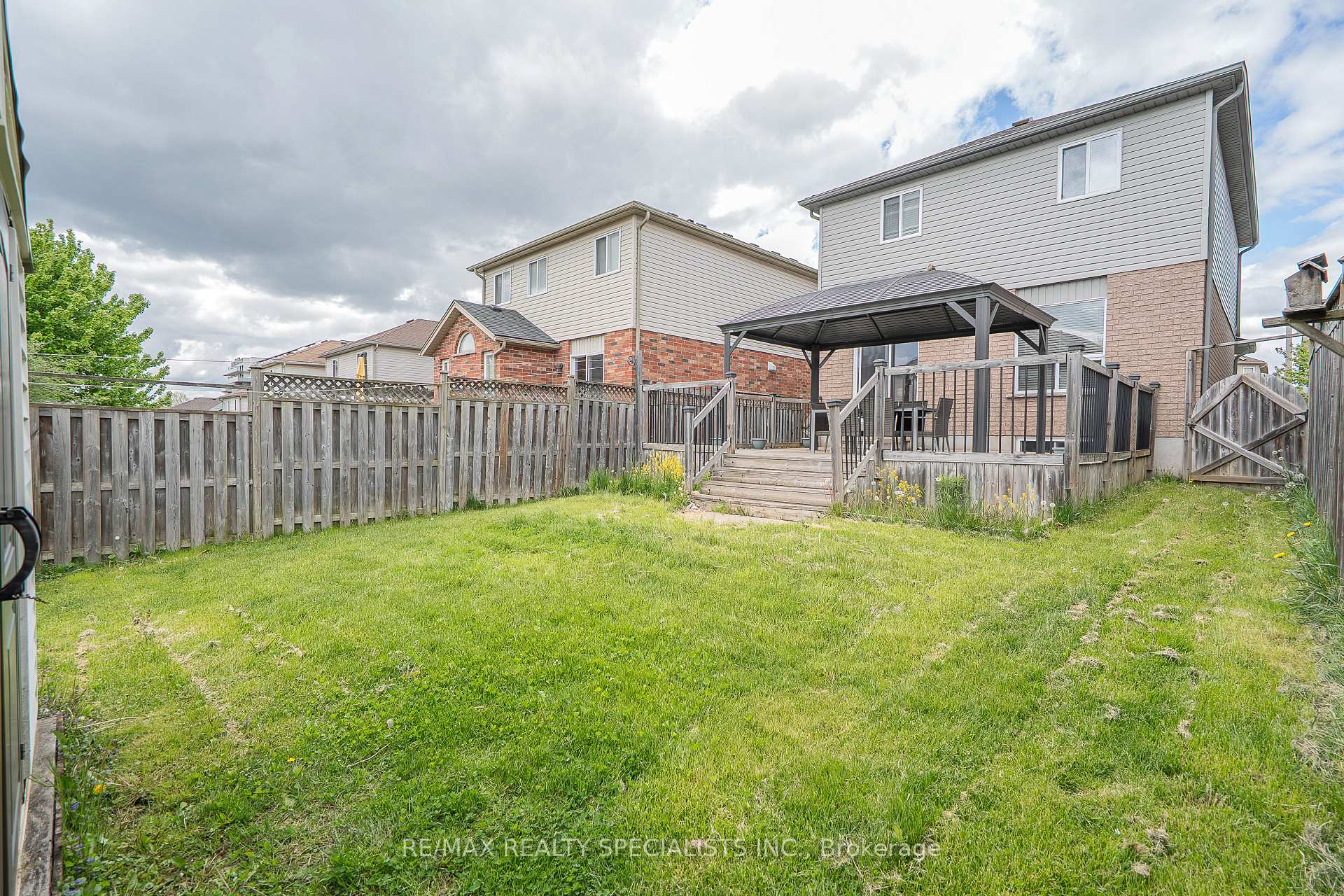 Photo 26 of 21 Henderson Drive, Guelph, Grange Road — HOMEH