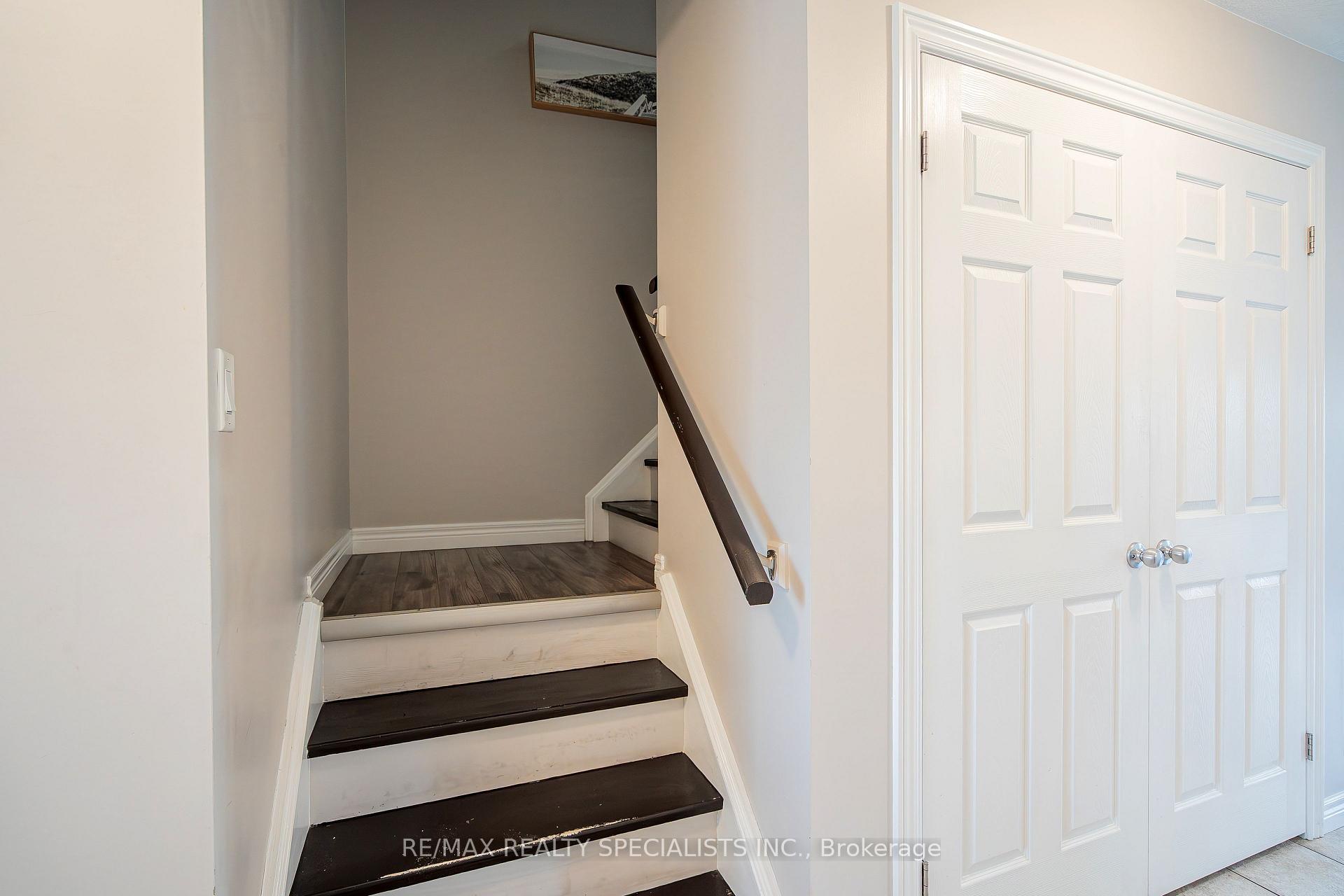 Photo 29 of 21 Henderson Drive, Guelph, Grange Road — HOMEH