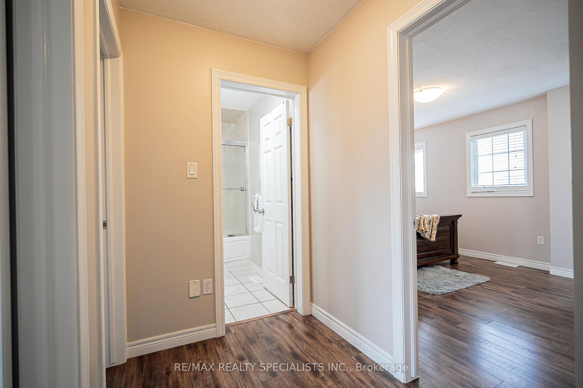 Photo 30 of 21 Henderson Drive, Guelph, Grange Road — HOMEH