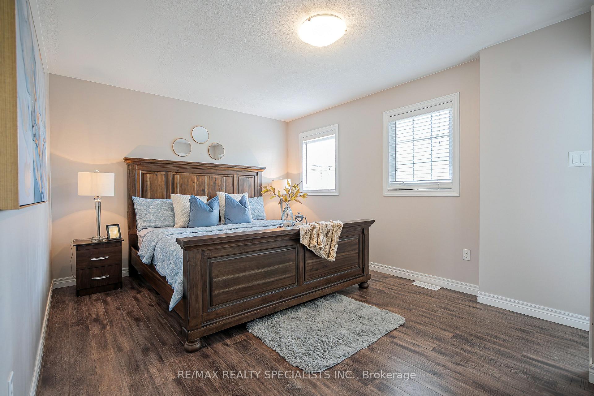 Photo 31 of 21 Henderson Drive, Guelph, Grange Road — HOMEH