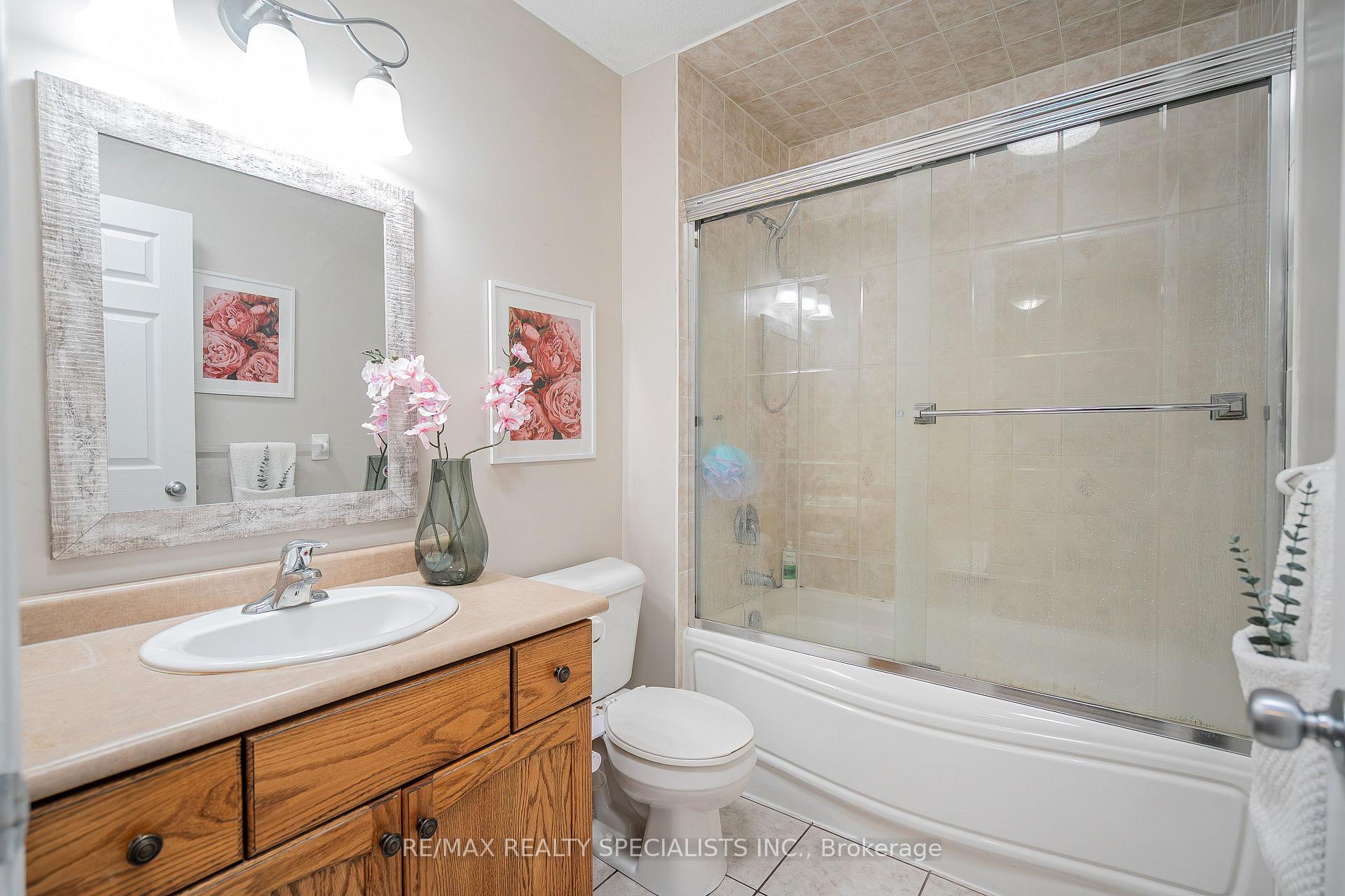 Photo 38 of 21 Henderson Drive, Guelph, Grange Road — HOMEH
