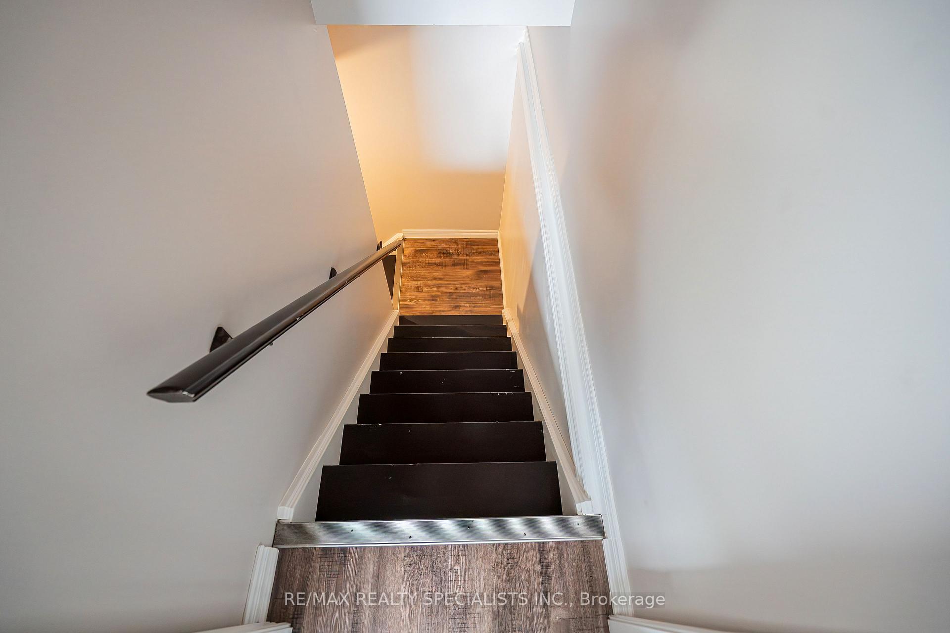 Photo 42 of 21 Henderson Drive, Guelph, Grange Road — HOMEH