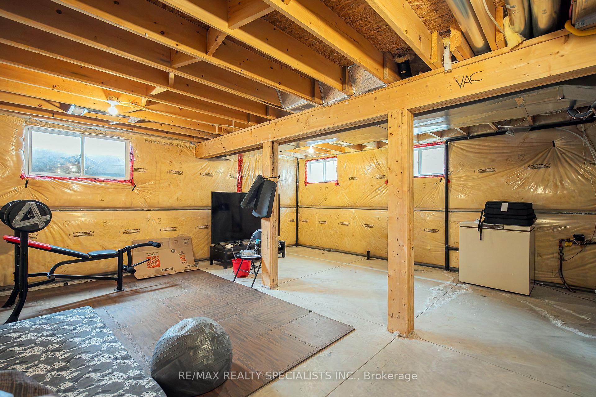 Photo 43 of 21 Henderson Drive, Guelph, Grange Road — HOMEH