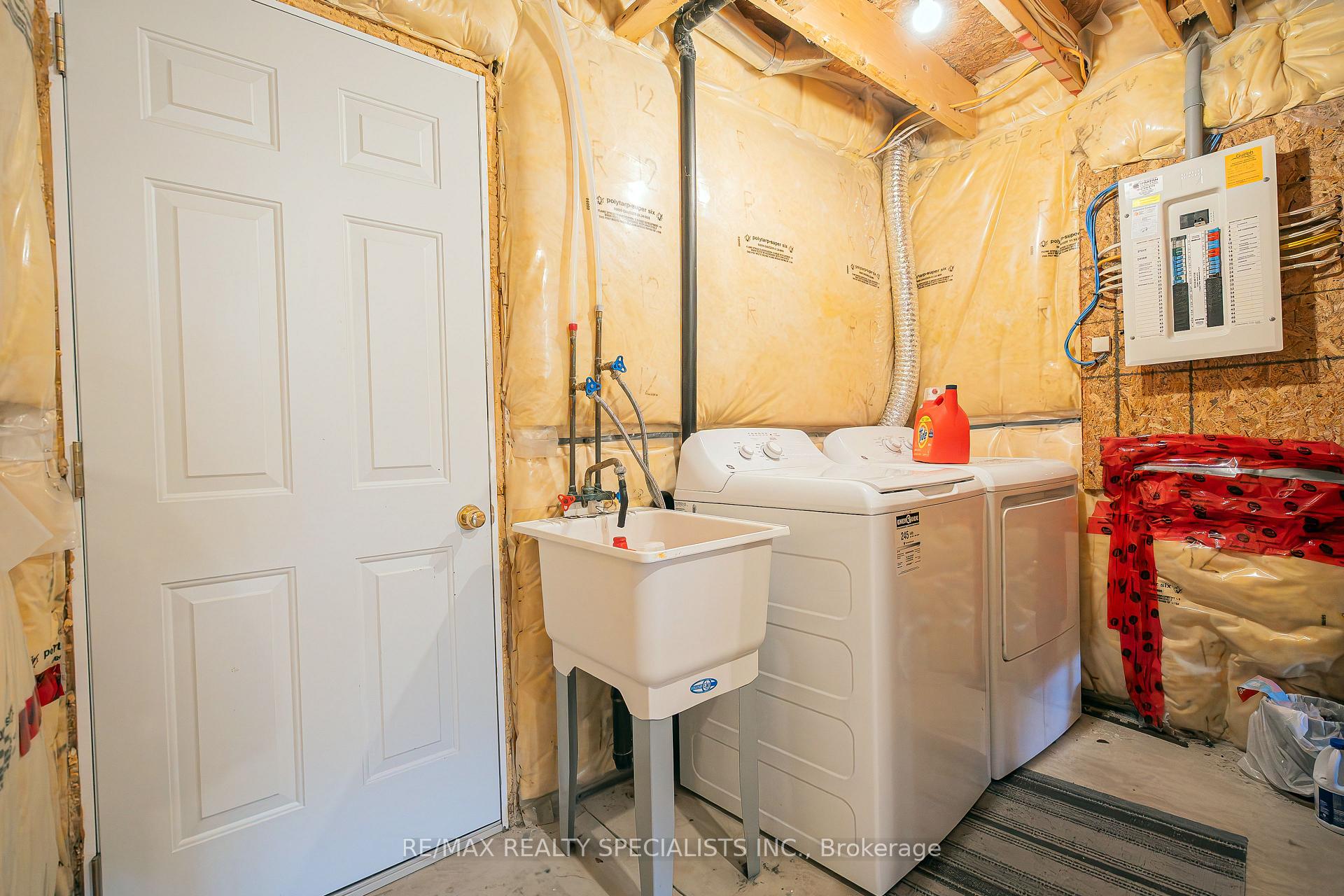 Photo 45 of 21 Henderson Drive, Guelph, Grange Road — HOMEH