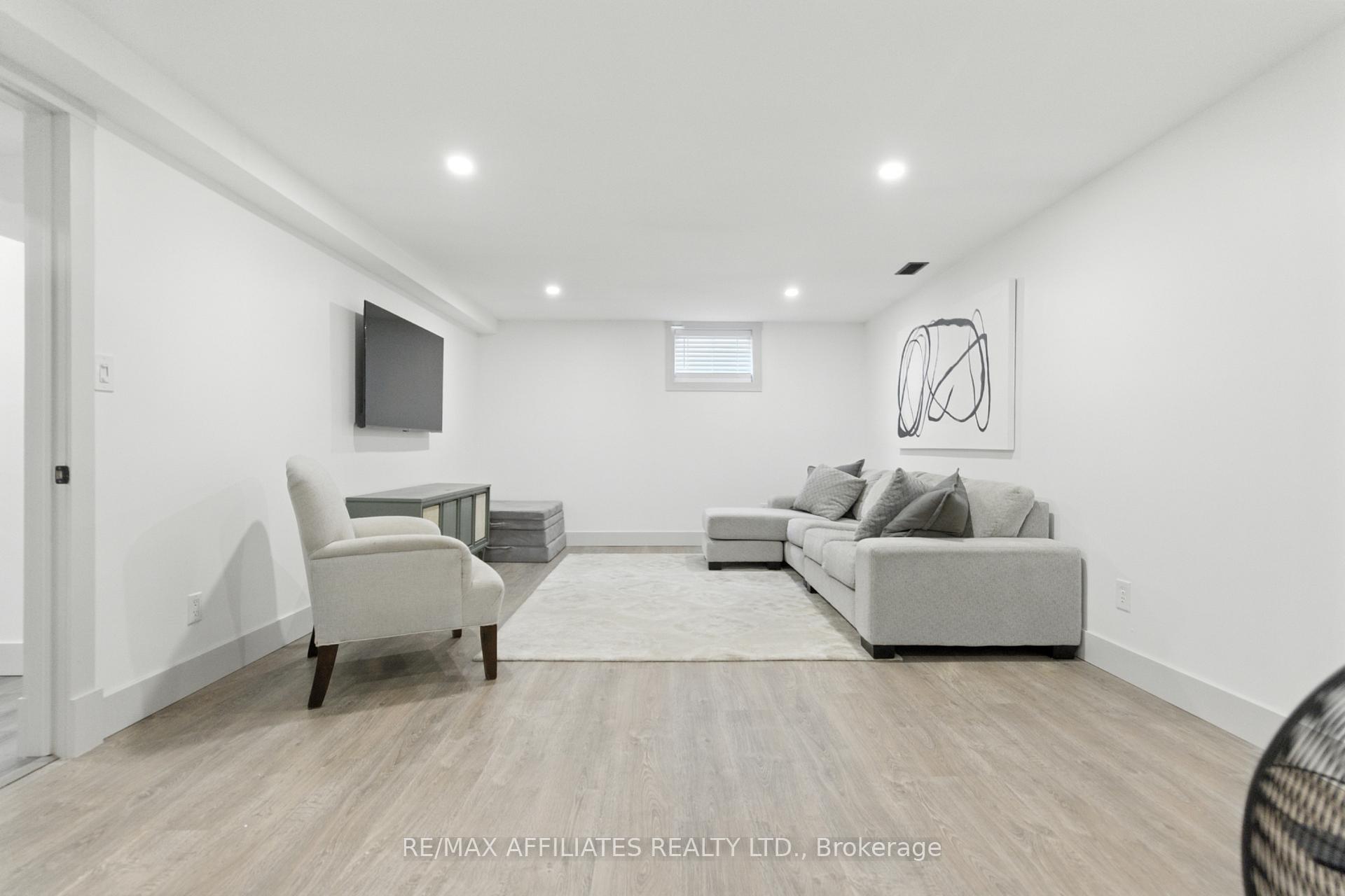 Photo 33 of 2C Baxter Drive, Brockville — HOMEH